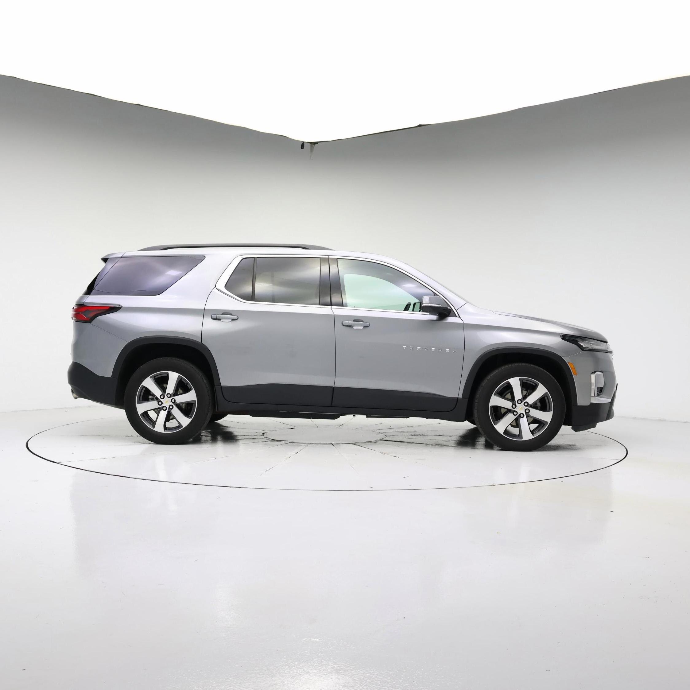 Thumbnail: 2023 Chevrolet Traverse - 7
