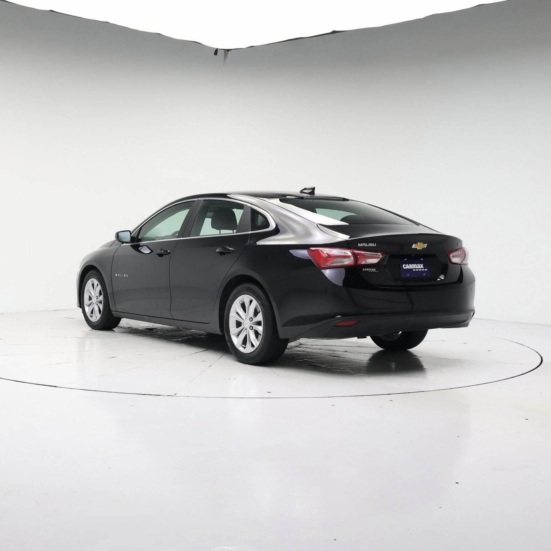 Thumbnail: 2022 Chevrolet Malibu - 2