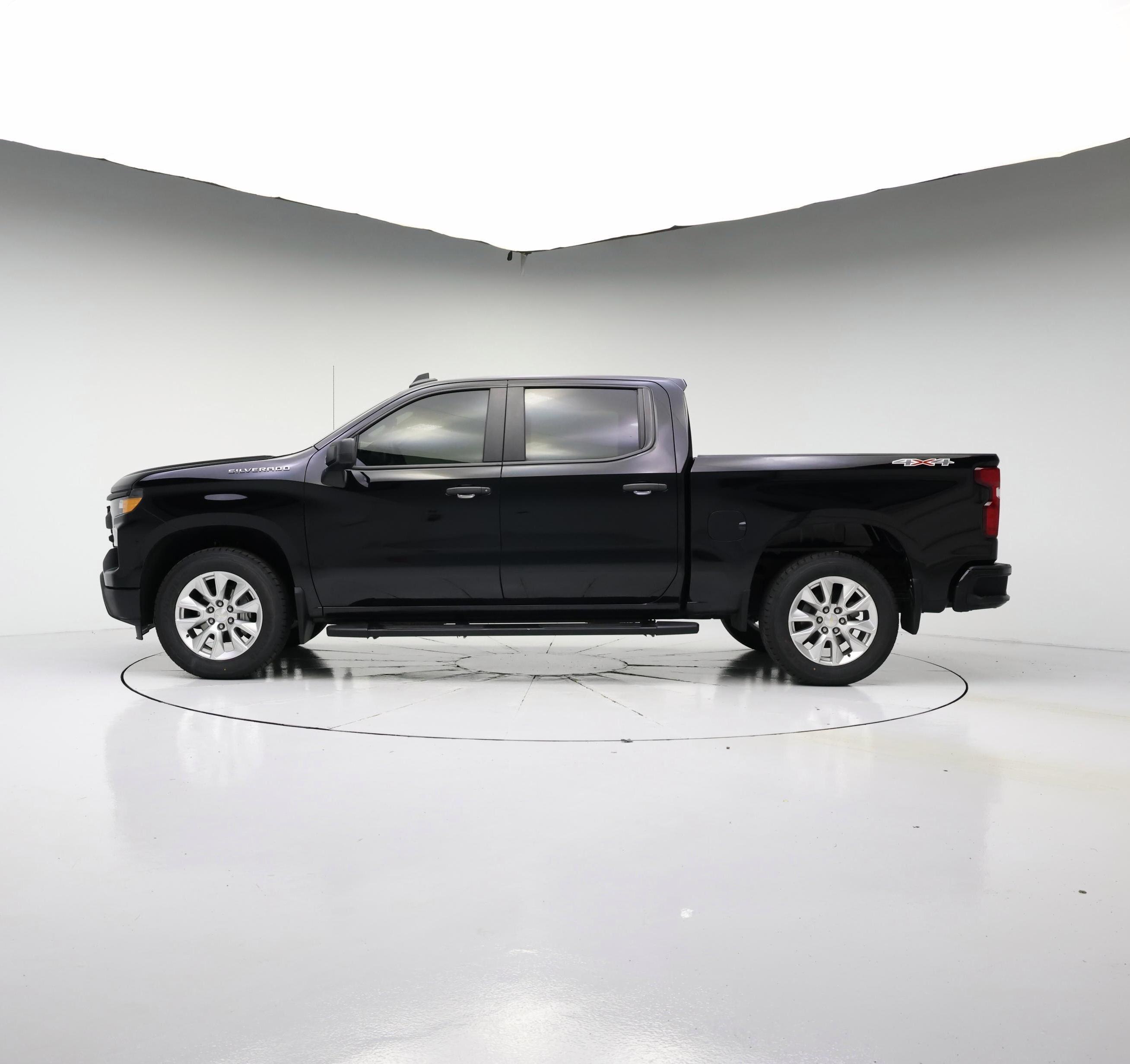 Thumbnail: 2023 Chevrolet Silverado 1500 - 3