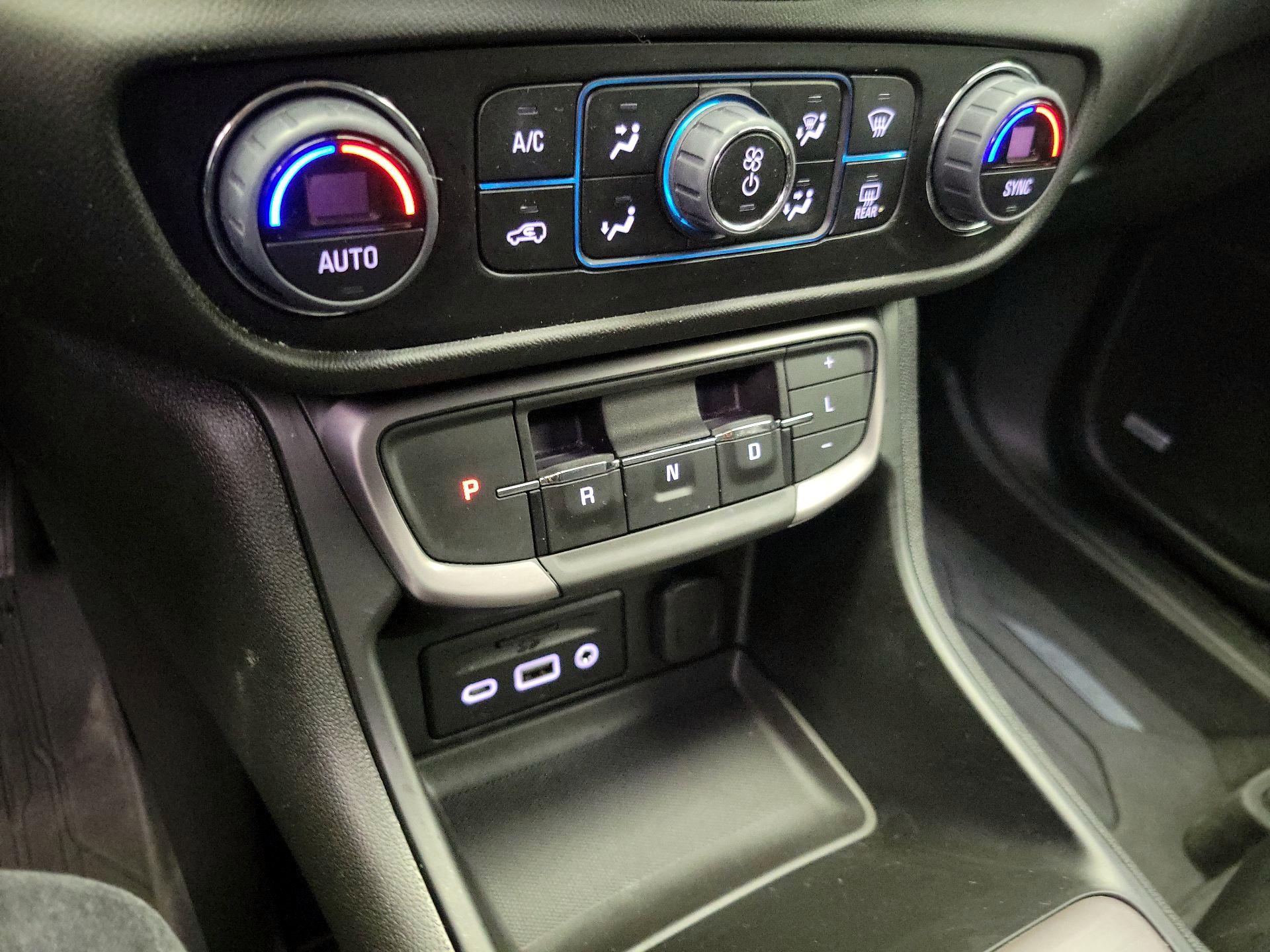 Thumbnail: 2023 GMC Terrain - 17