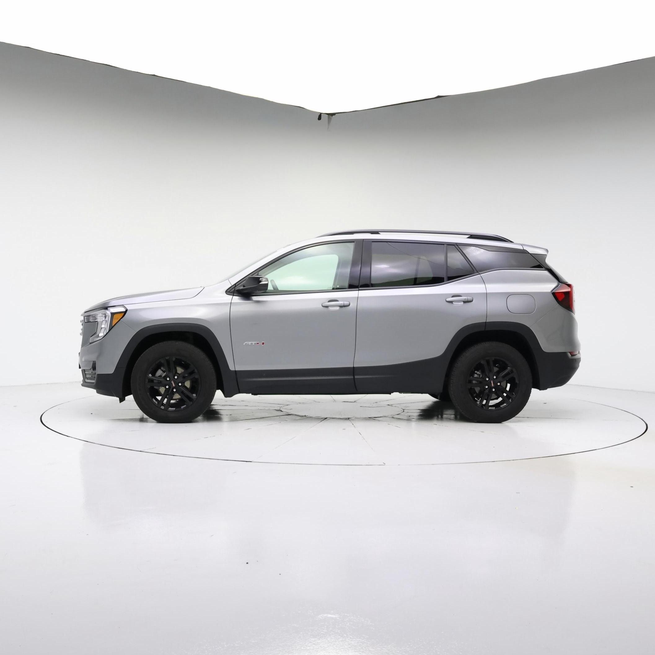 Thumbnail: 2023 GMC Terrain - 3
