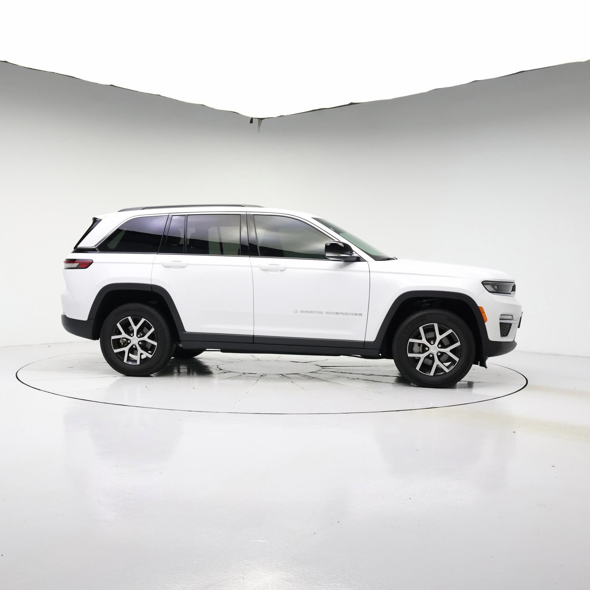 Thumbnail: 2024 Jeep Grand Cherokee - 7