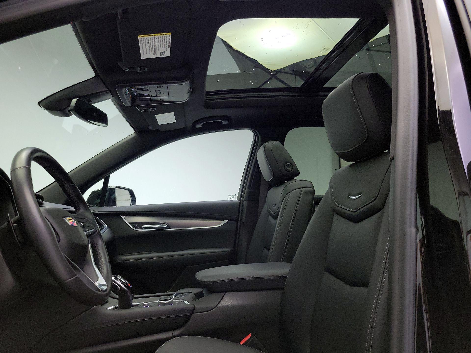 Thumbnail: 2024 Cadillac XT6 - 20