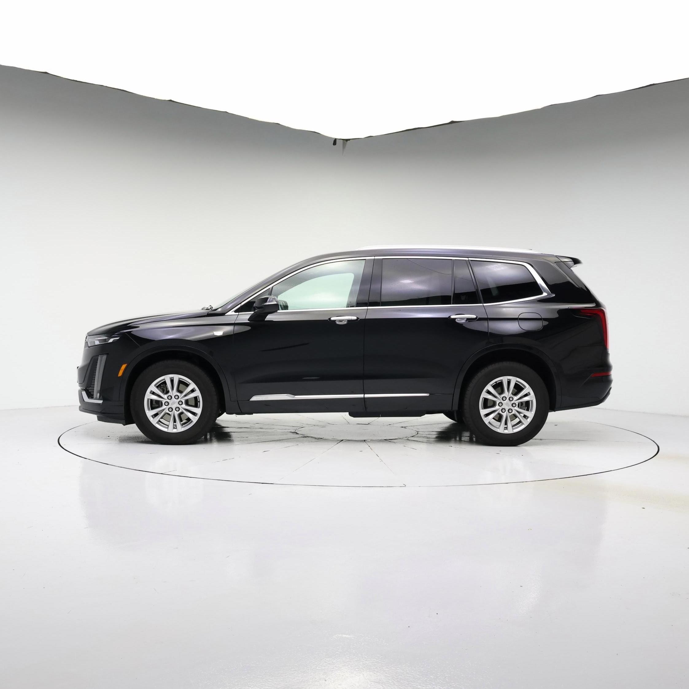 Thumbnail: 2024 Cadillac XT6 - 3