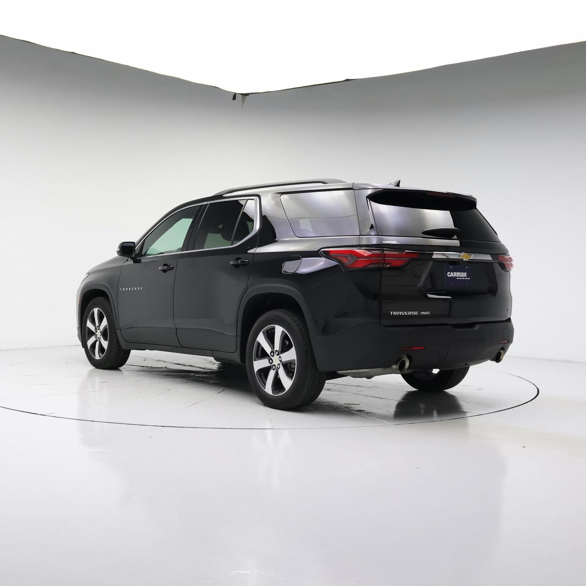 Thumbnail: 2023 Chevrolet Traverse - 2