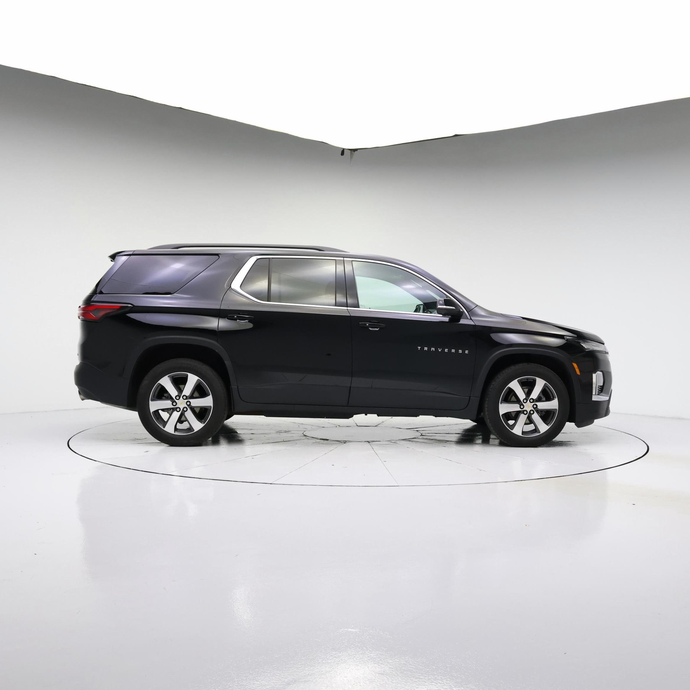 Thumbnail: 2023 Chevrolet Traverse - 7