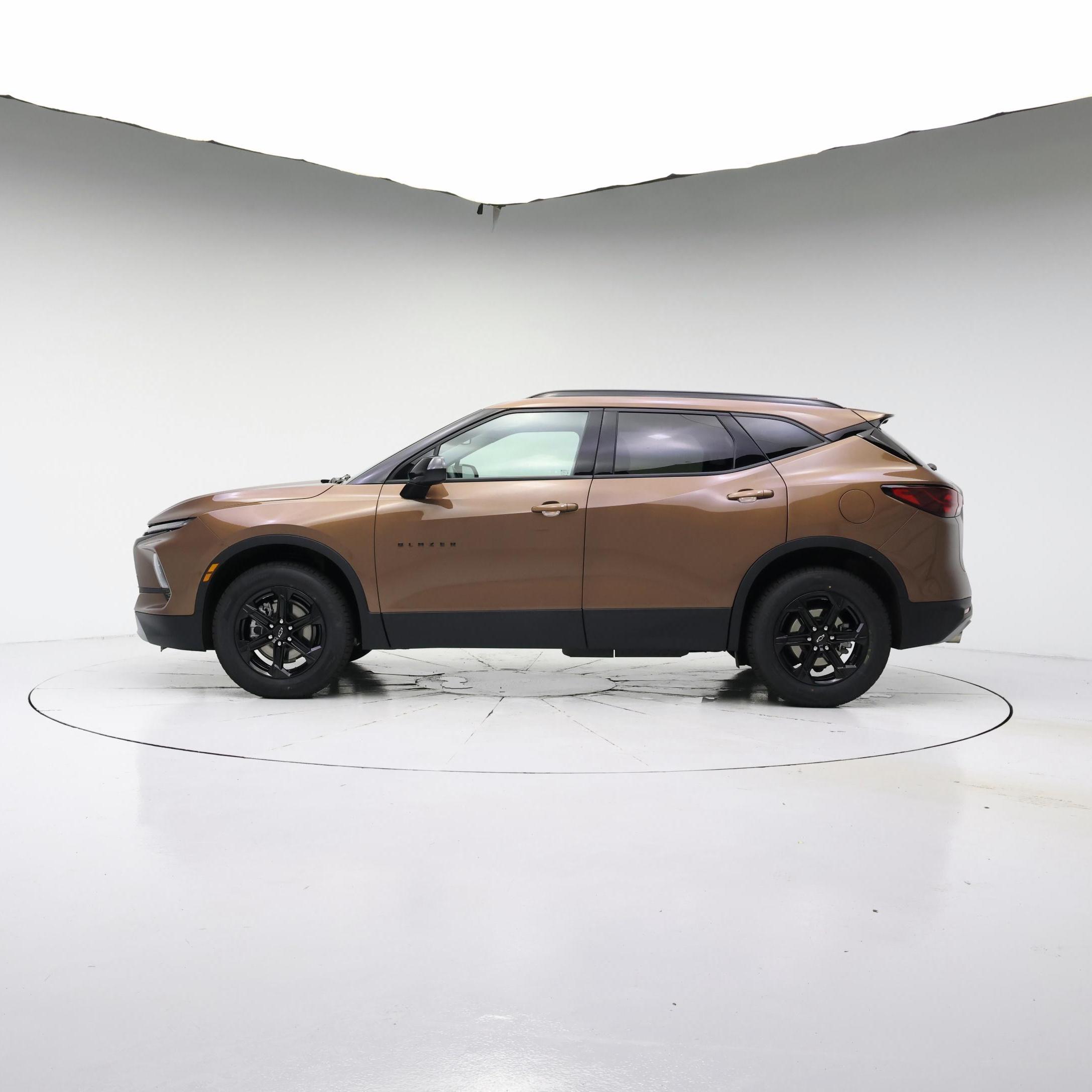 Thumbnail: 2023 Chevrolet Blazer - 3