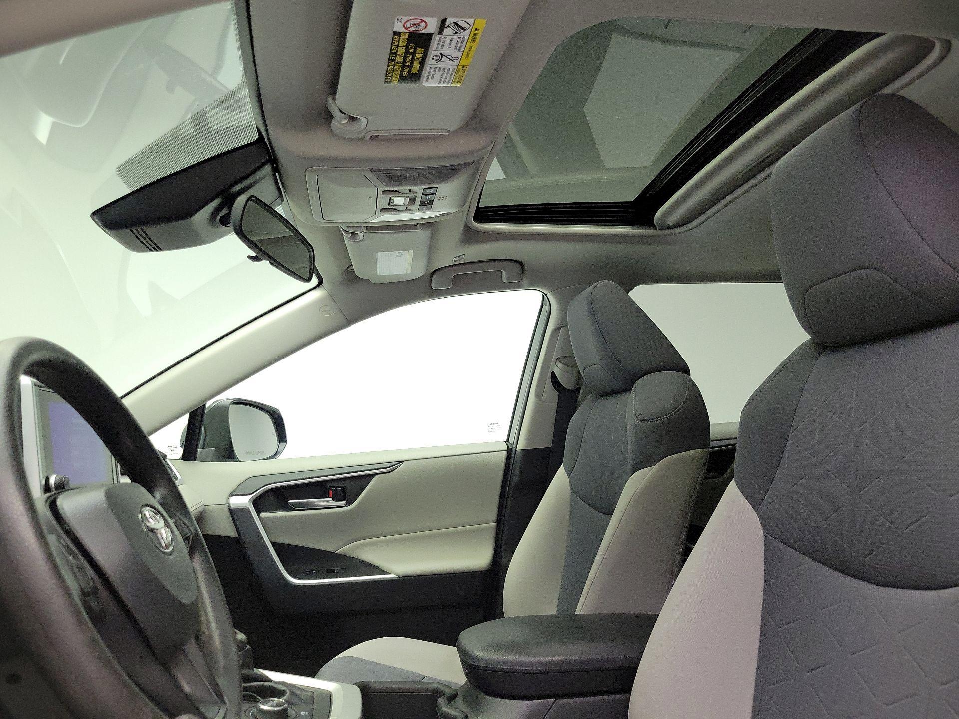 Thumbnail: 2023 Toyota RAV4 - 19