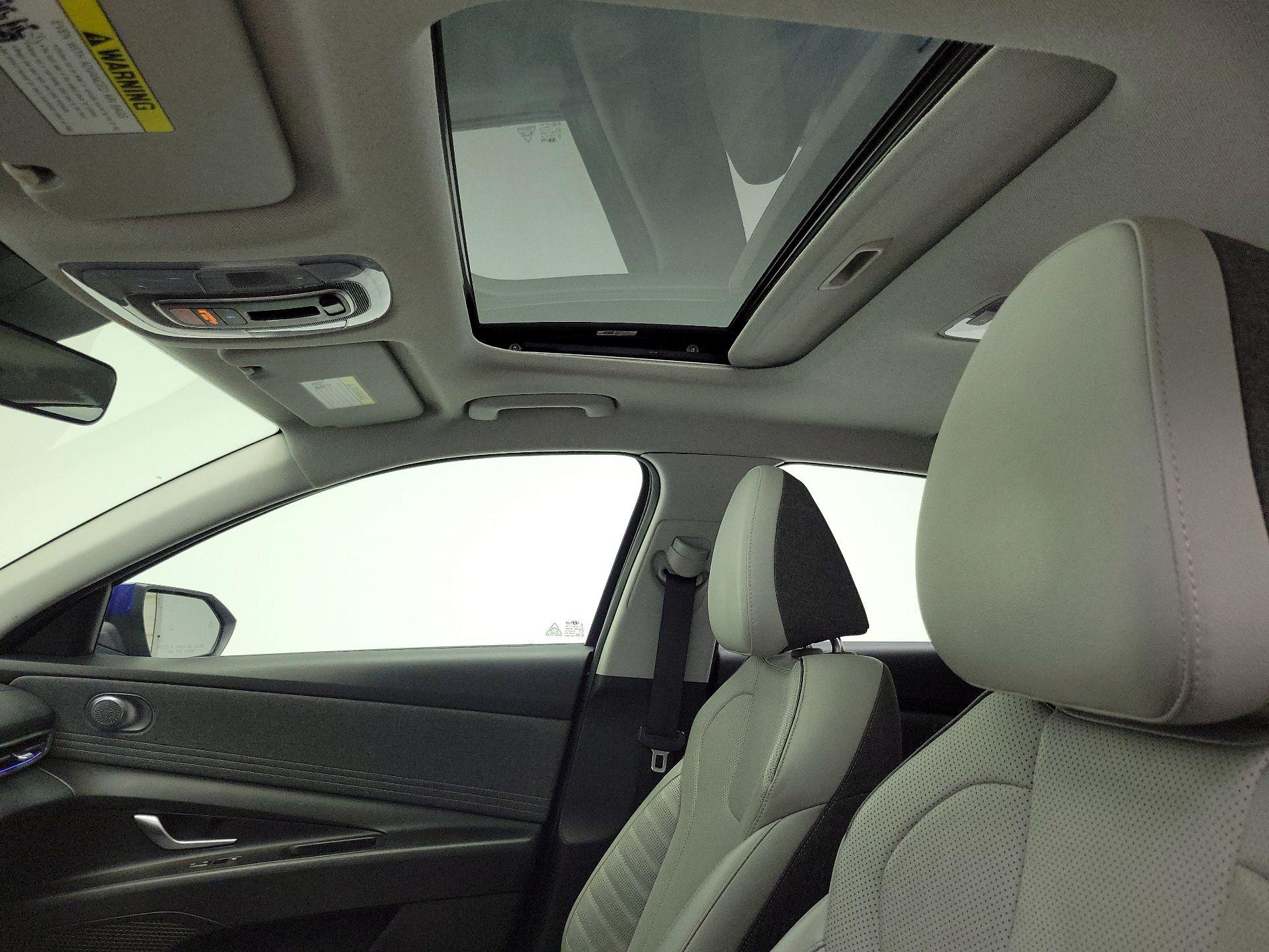 Thumbnail: 2022 Hyundai Elantra - 20
