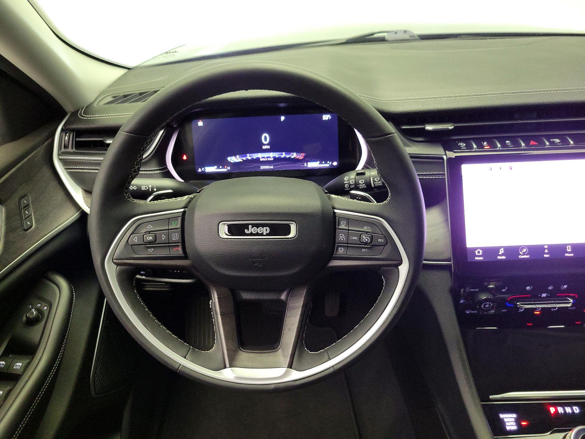 Thumbnail: 2023 Jeep Grand Cherokee - 10
