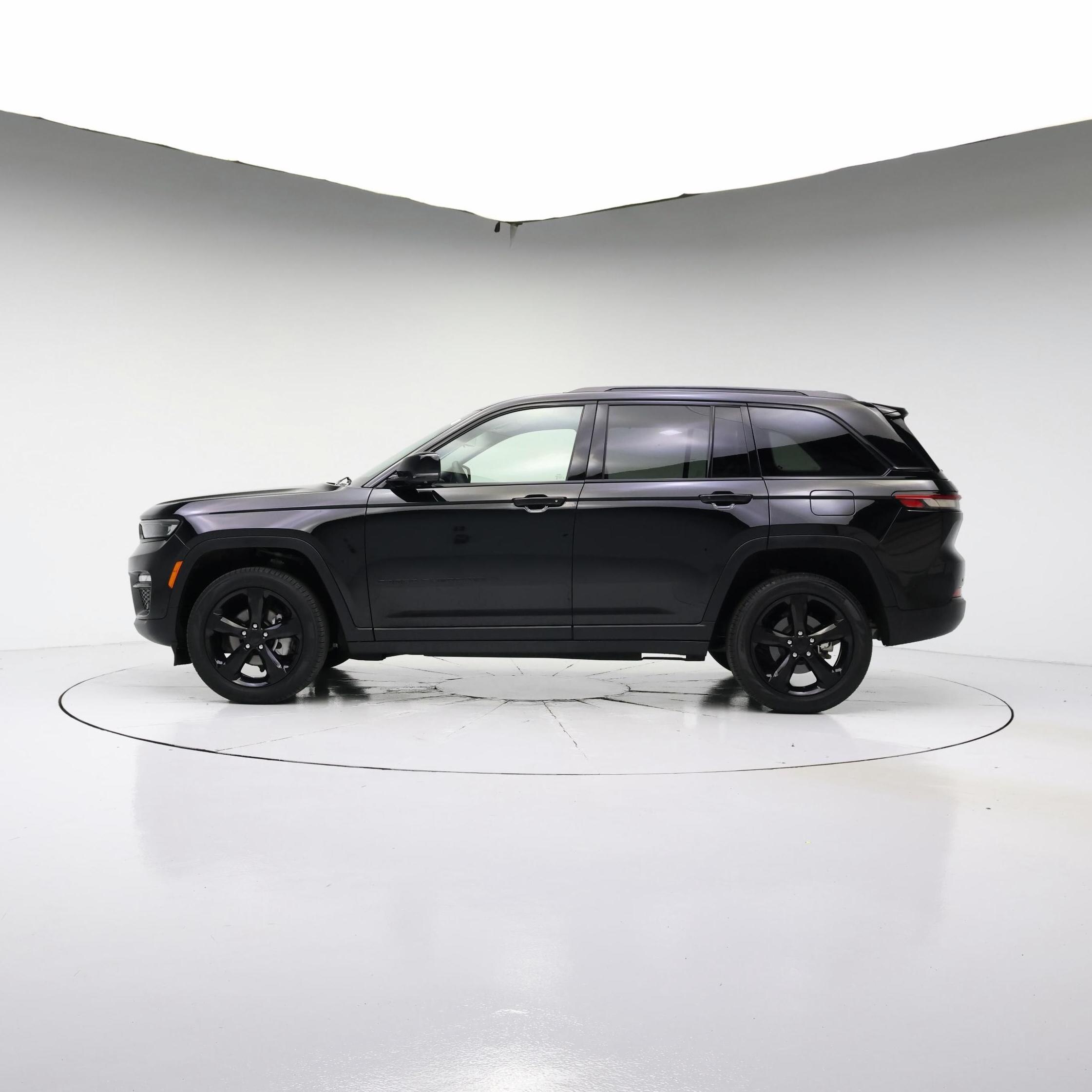 Thumbnail: 2023 Jeep Grand Cherokee - 3