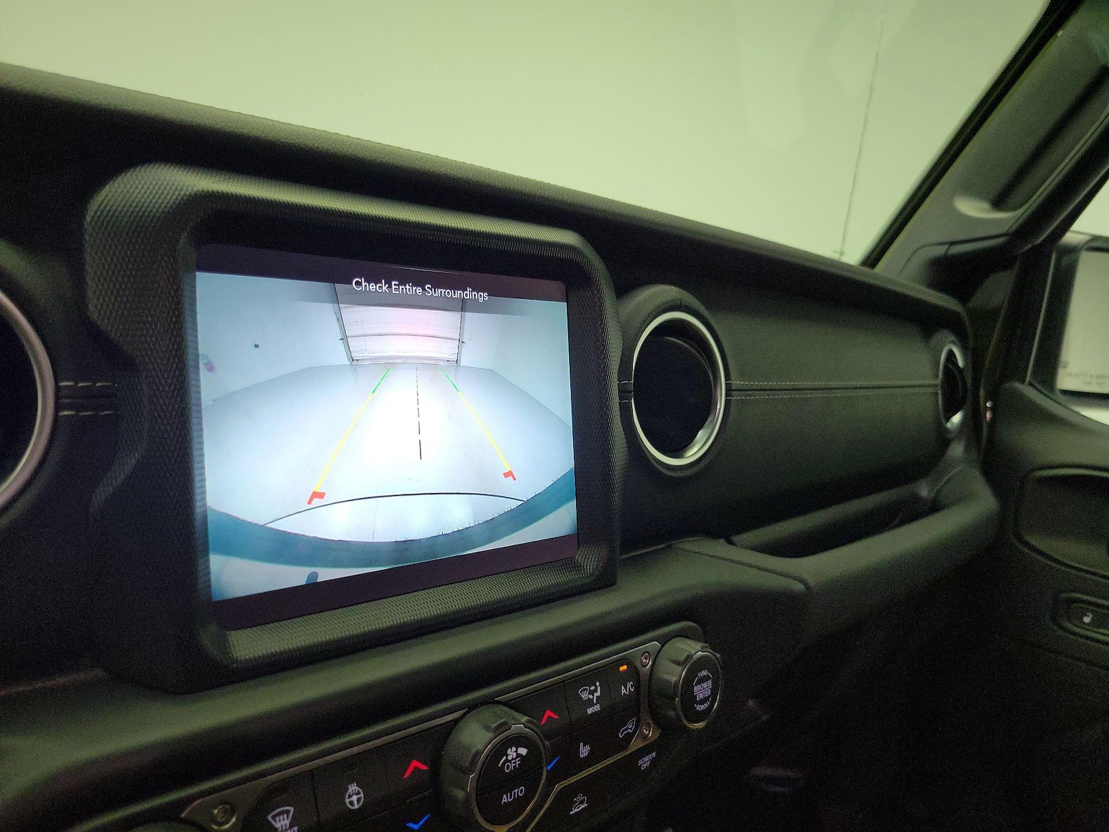 2021 Jeep Wrangler Unlimited Sahara - Photo 16