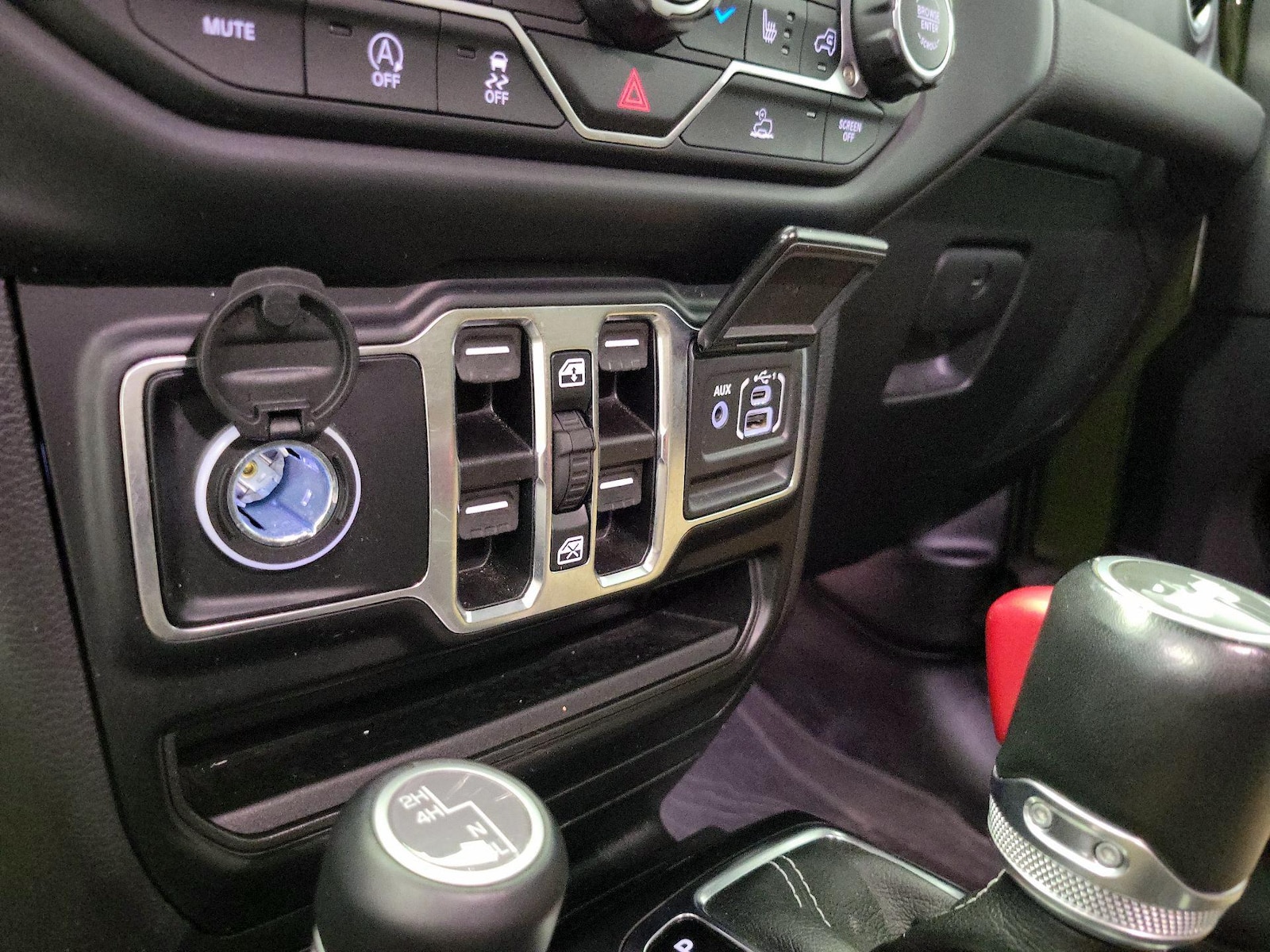 2021 Jeep Wrangler Unlimited Sahara - Photo 20