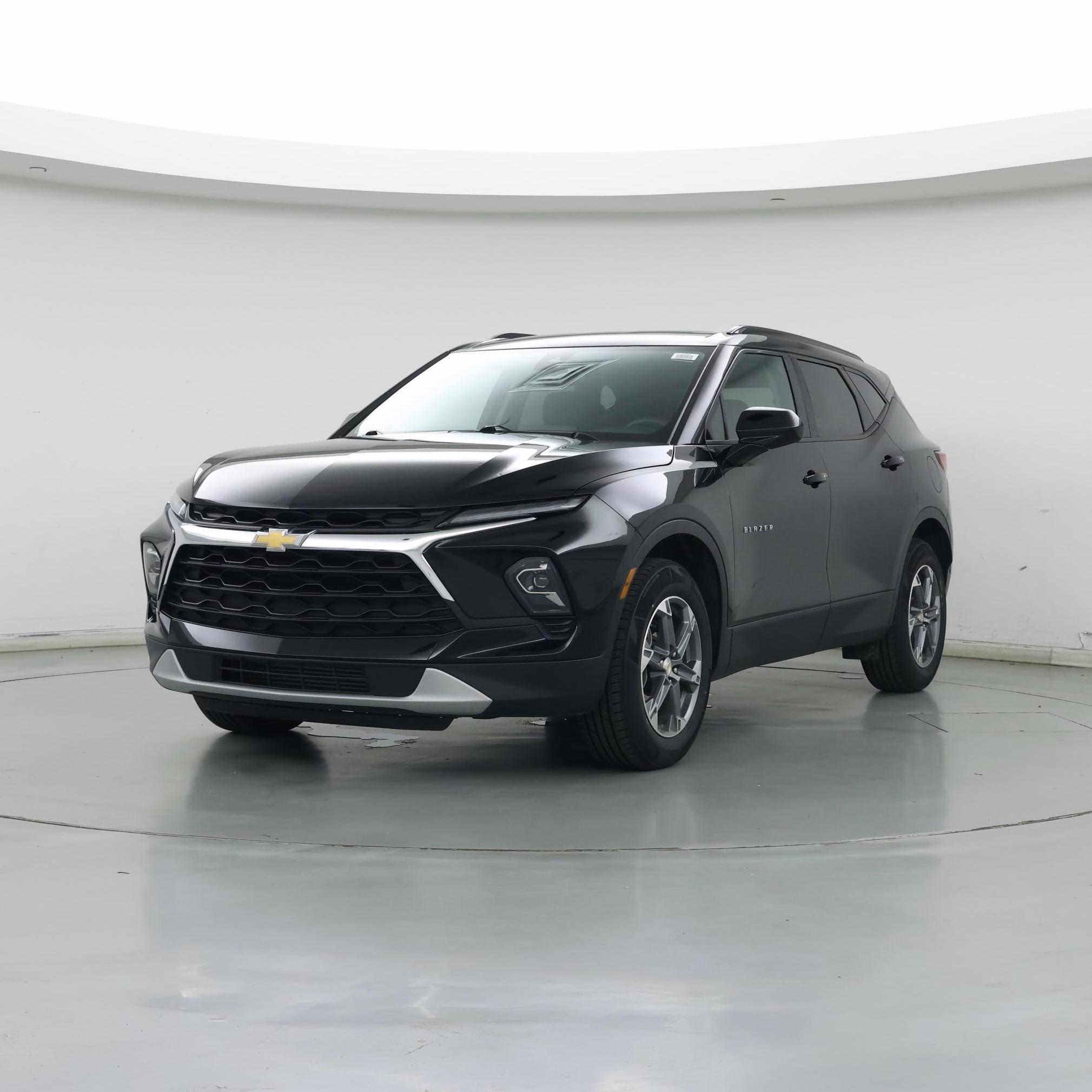 Thumbnail: 2023 Chevrolet Blazer - 4