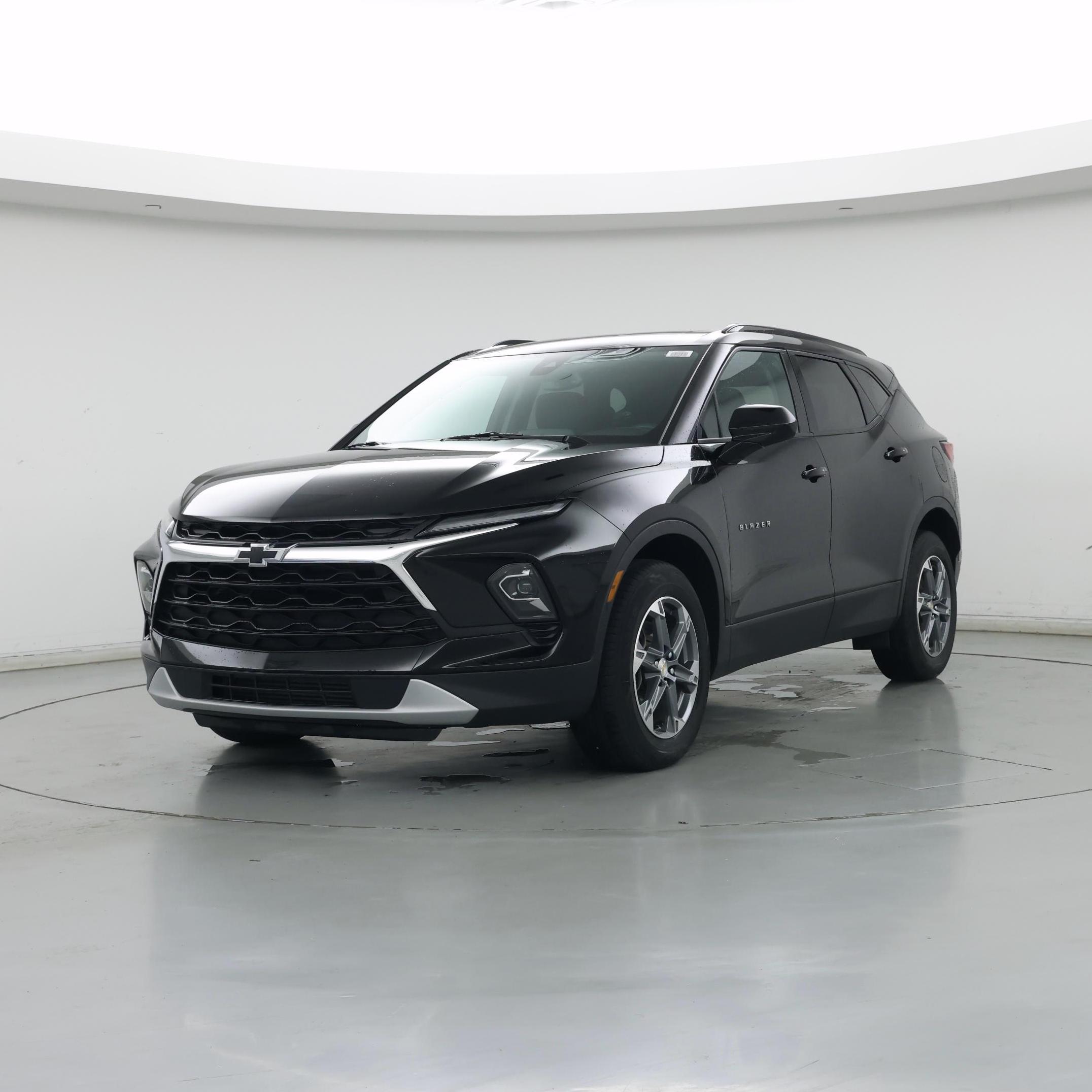 Thumbnail: 2023 Chevrolet Blazer - 4
