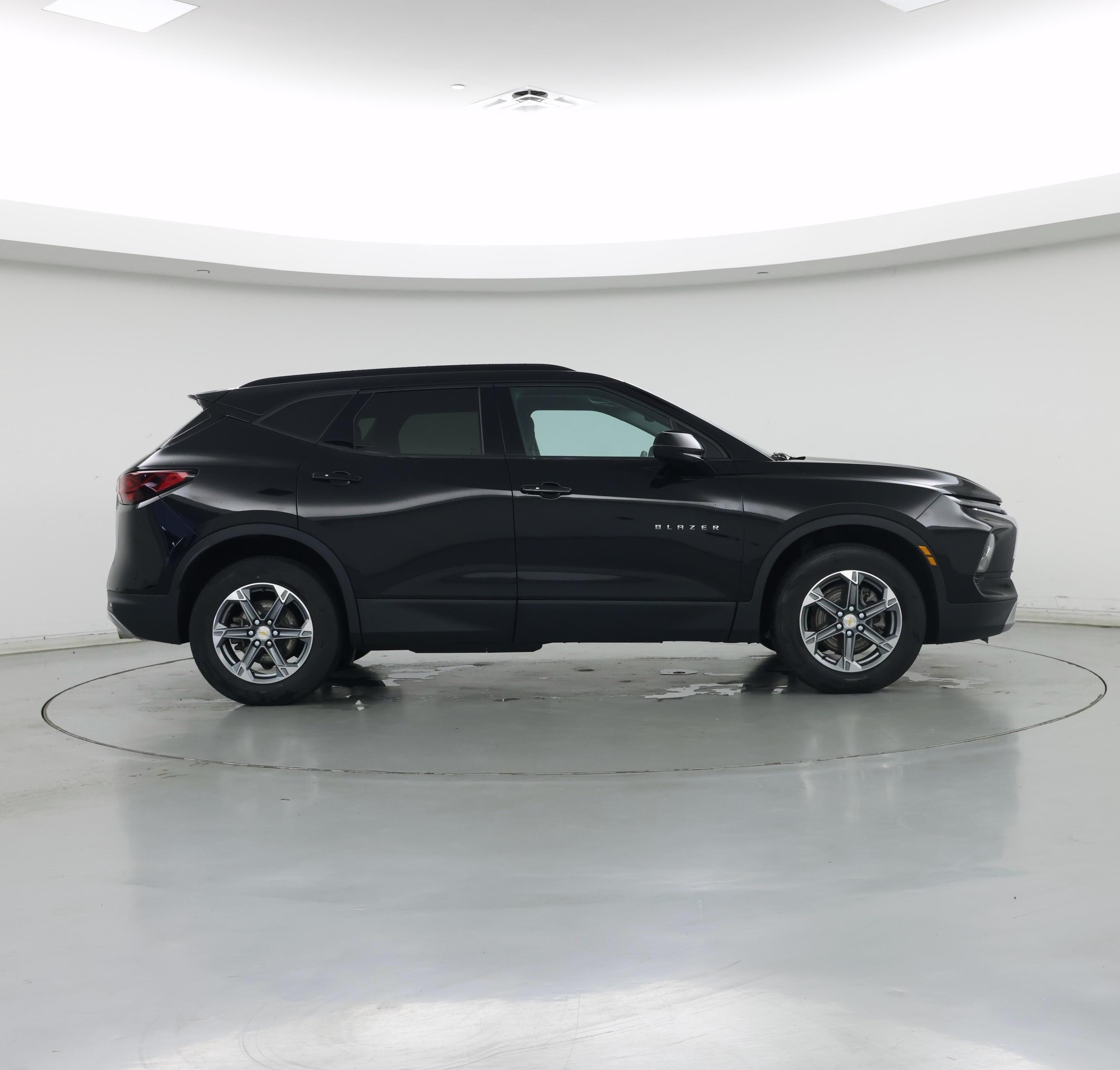Thumbnail: 2023 Chevrolet Blazer - 7