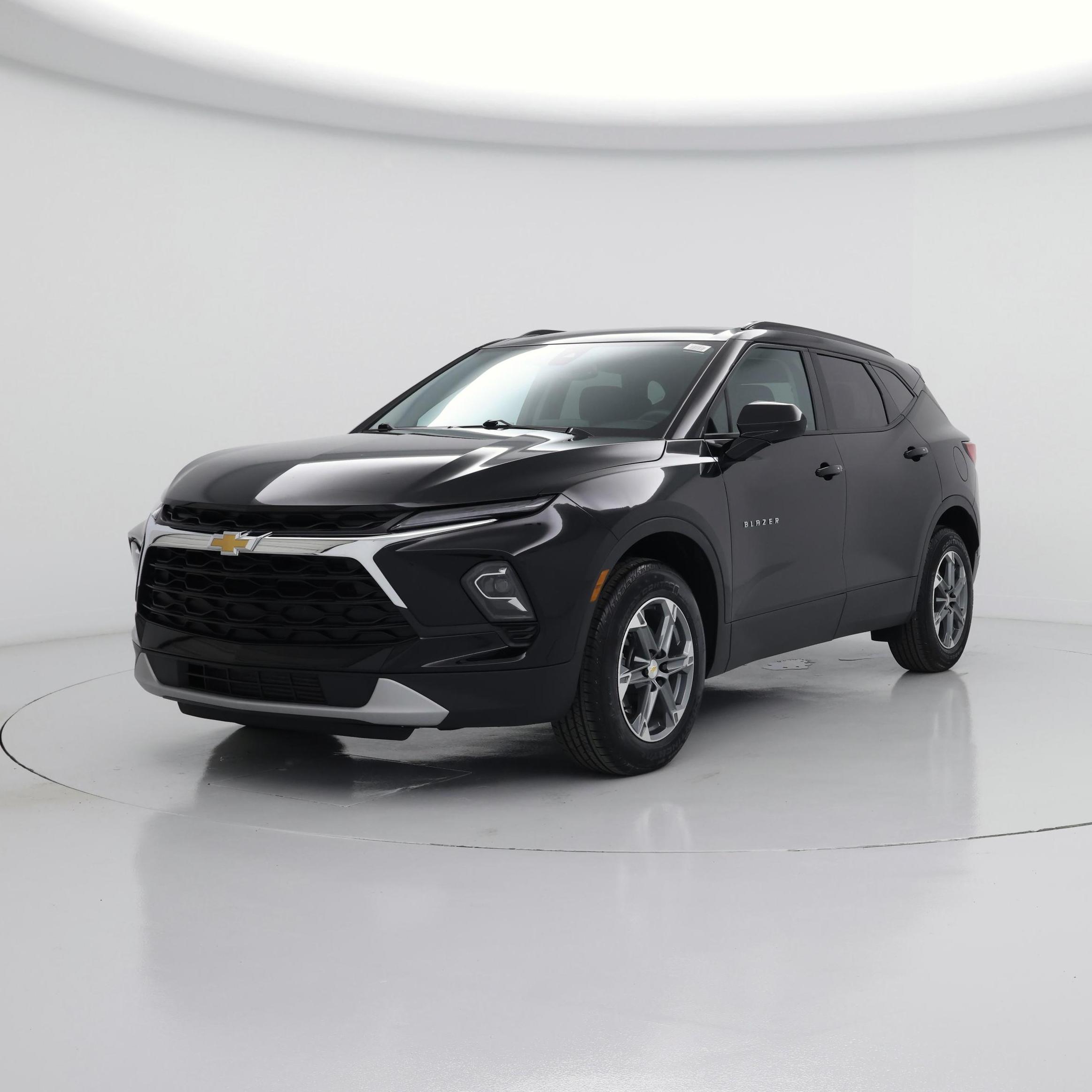 Thumbnail: 2023 Chevrolet Blazer - 4