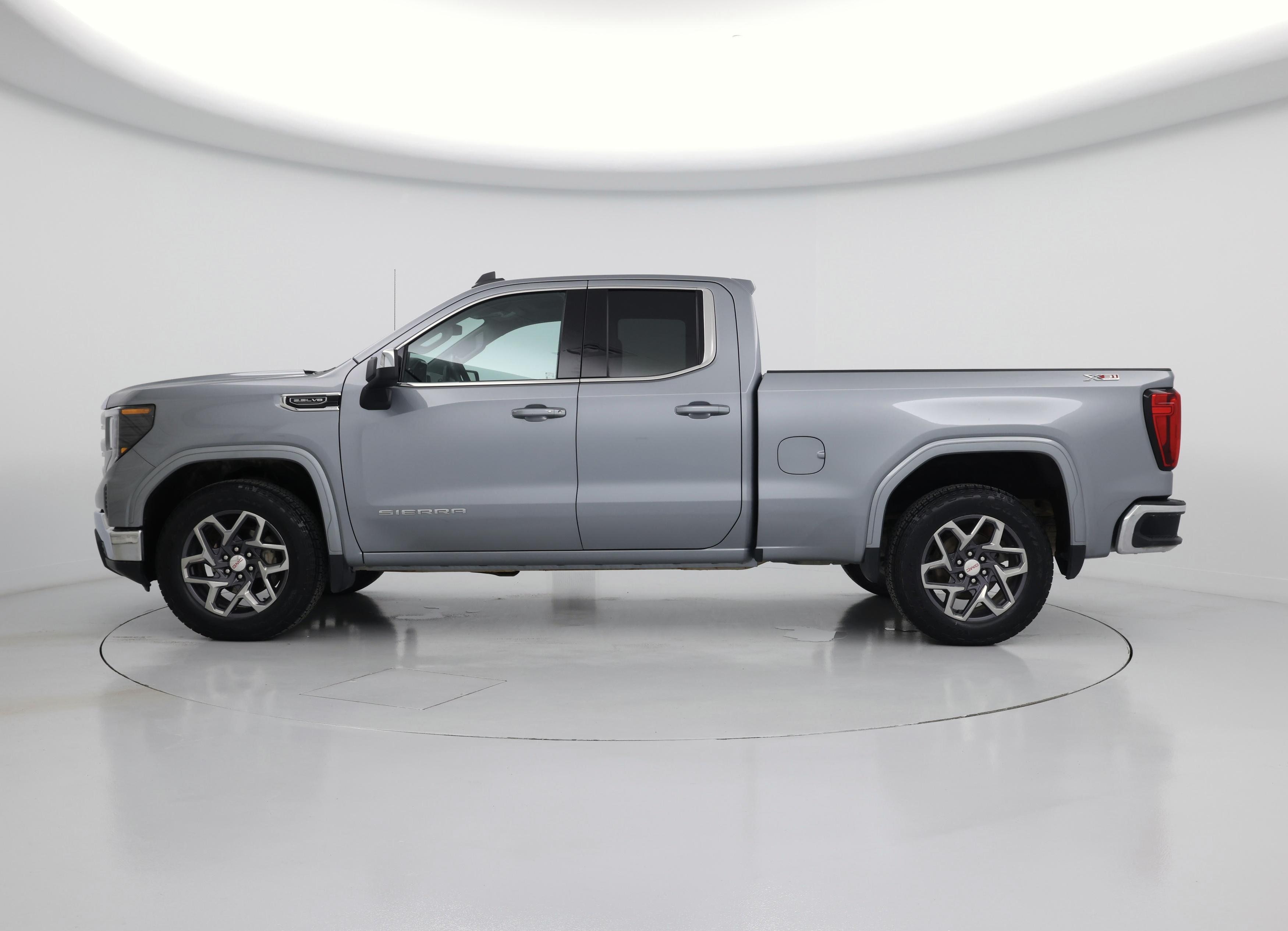 Thumbnail: 2023 GMC Sierra 1500 - 3