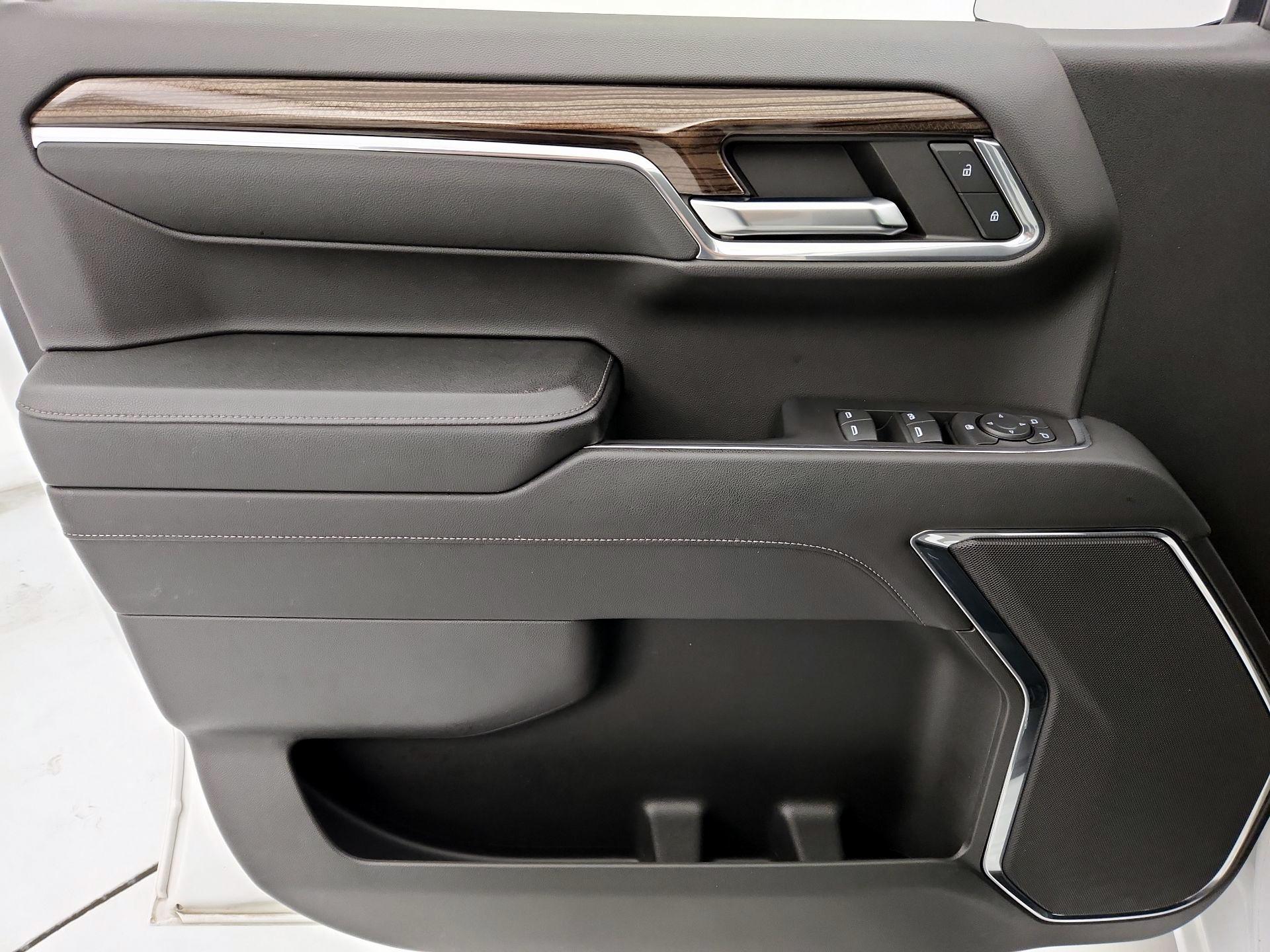 Thumbnail: 2023 Chevrolet Silverado 1500 - 12