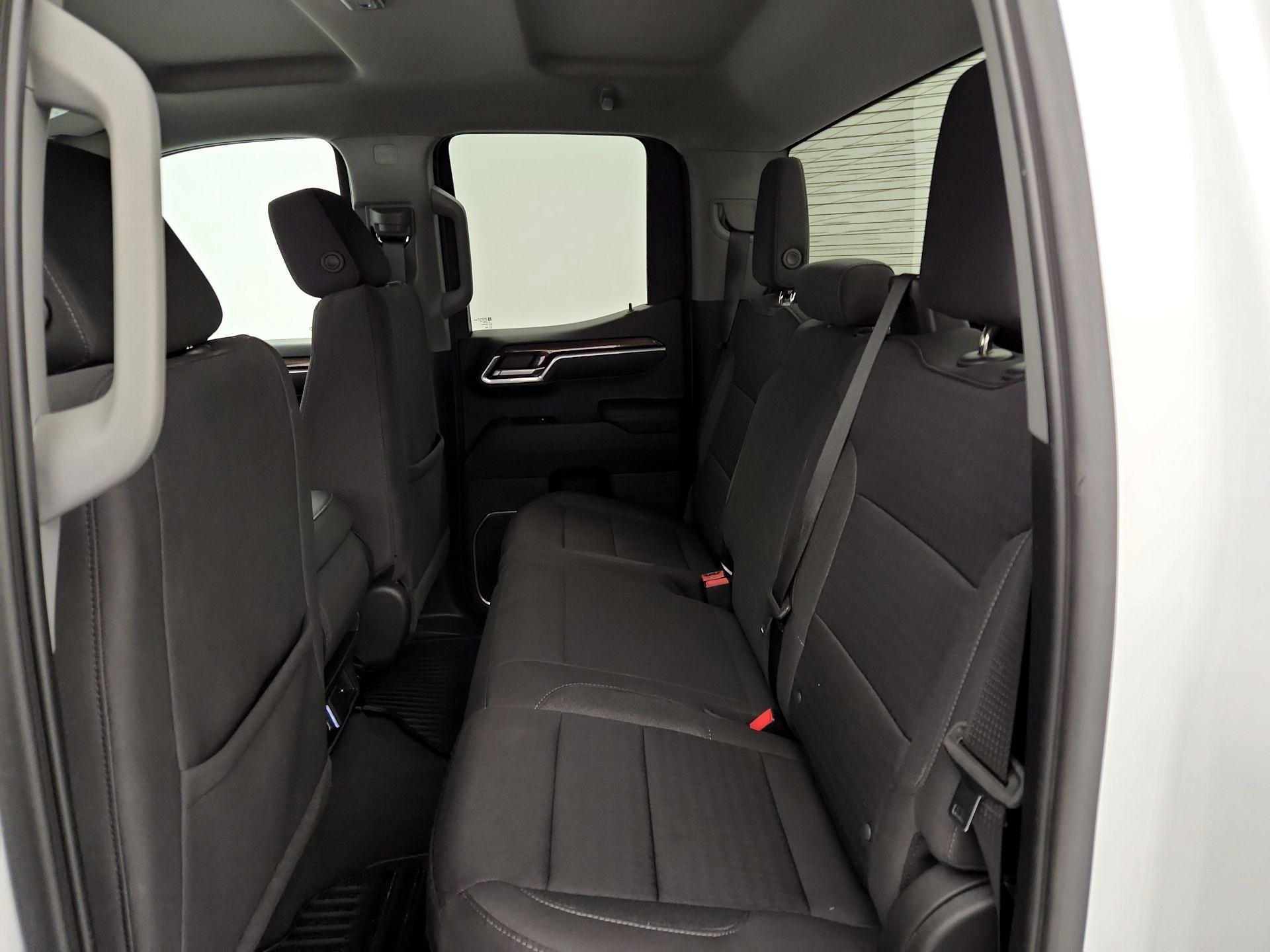 Thumbnail: 2023 Chevrolet Silverado 1500 - 19