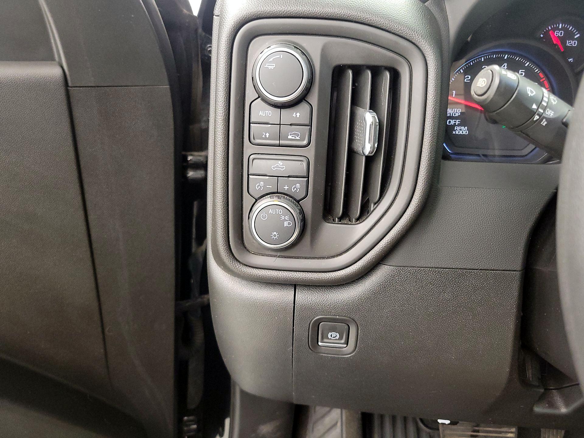 Thumbnail: 2023 Chevrolet Silverado 1500 - 13