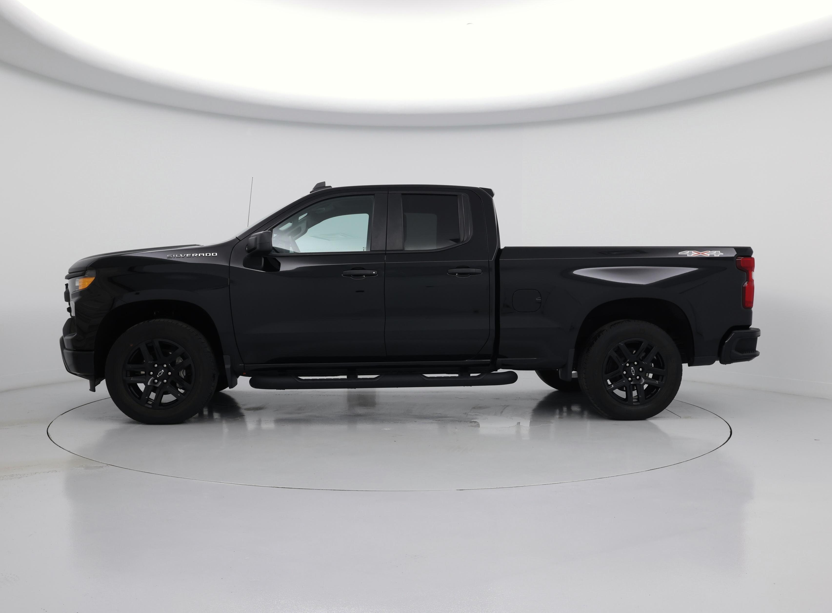 Thumbnail: 2023 Chevrolet Silverado 1500 - 3