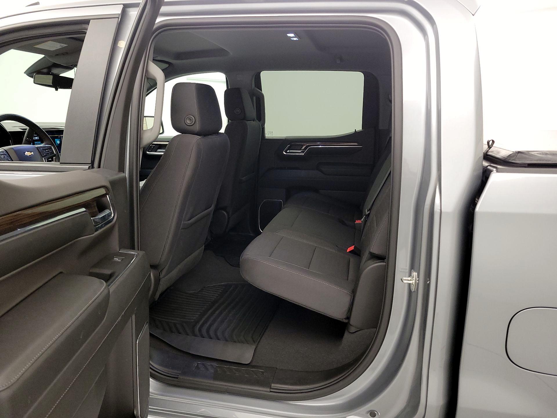 Thumbnail: 2024 Chevrolet Silverado 1500 - 19