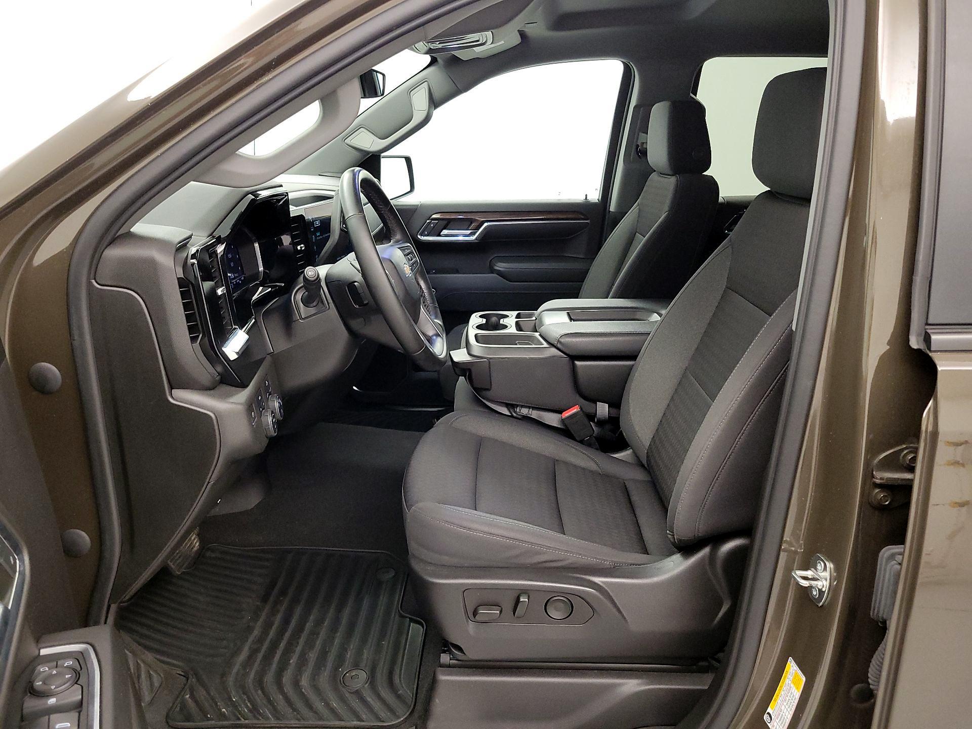 Thumbnail: 2023 Chevrolet Silverado 1500 - 11