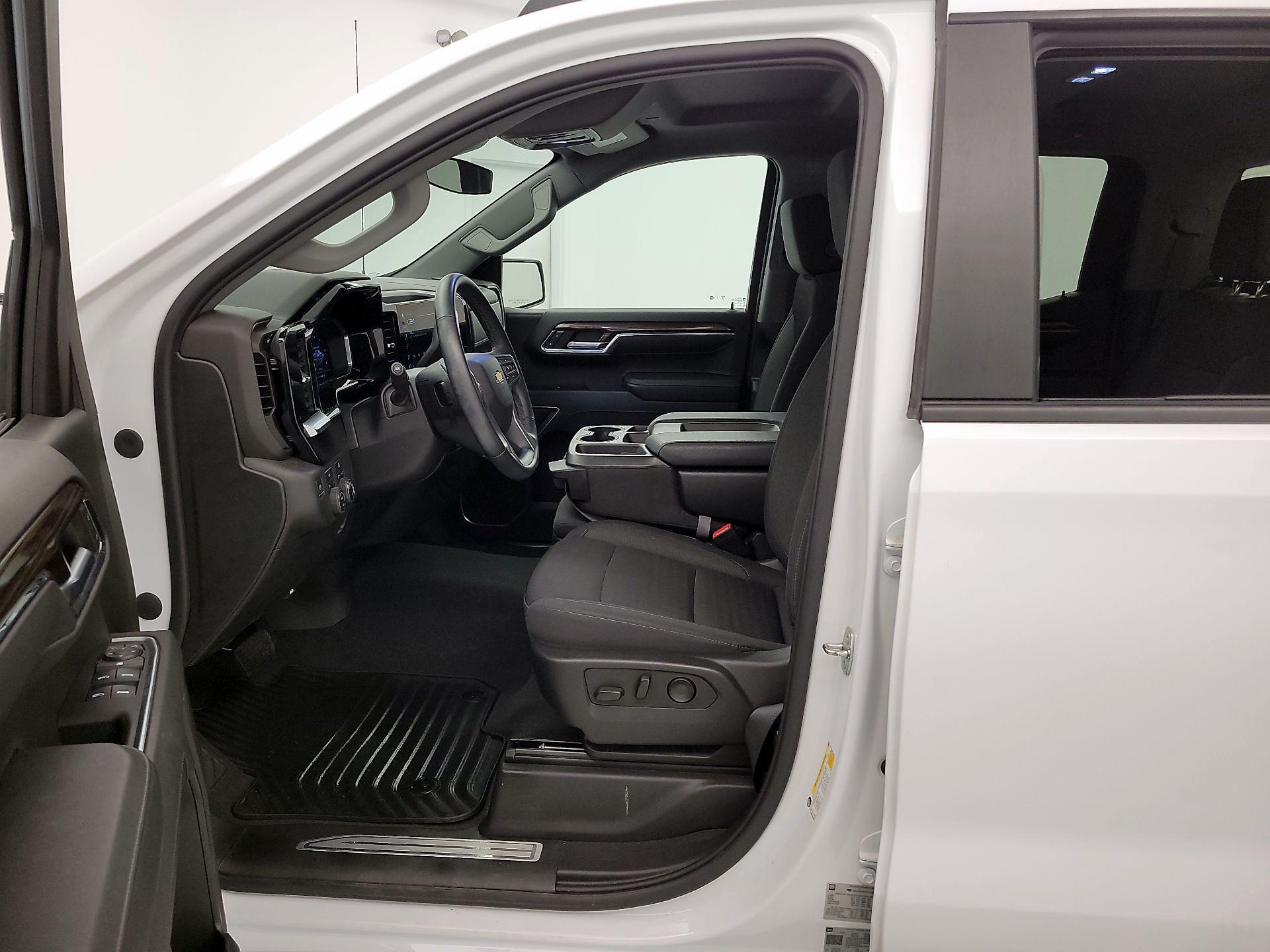 Thumbnail: 2023 Chevrolet Silverado 1500 - 11