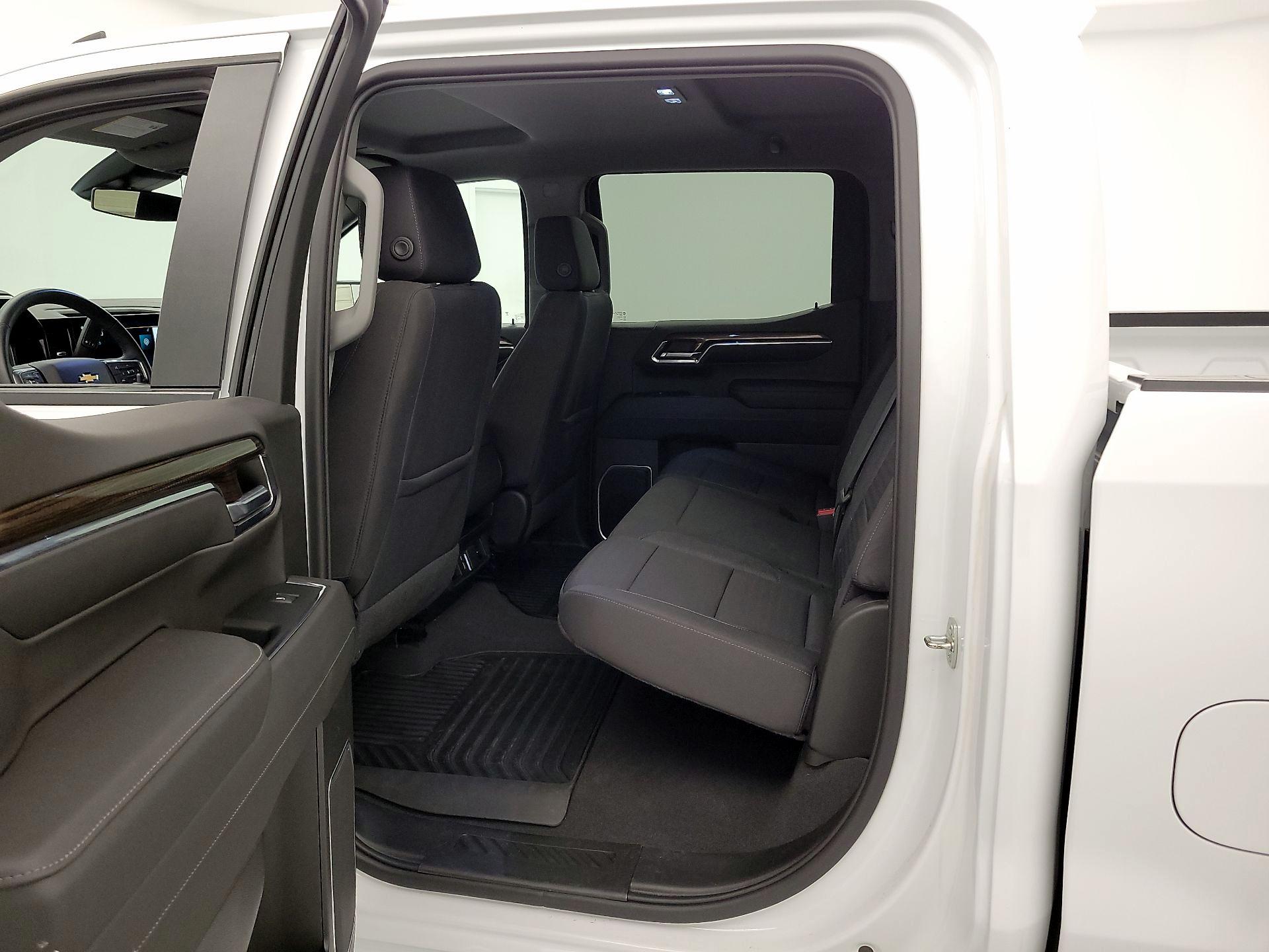Thumbnail: 2023 Chevrolet Silverado 1500 - 19