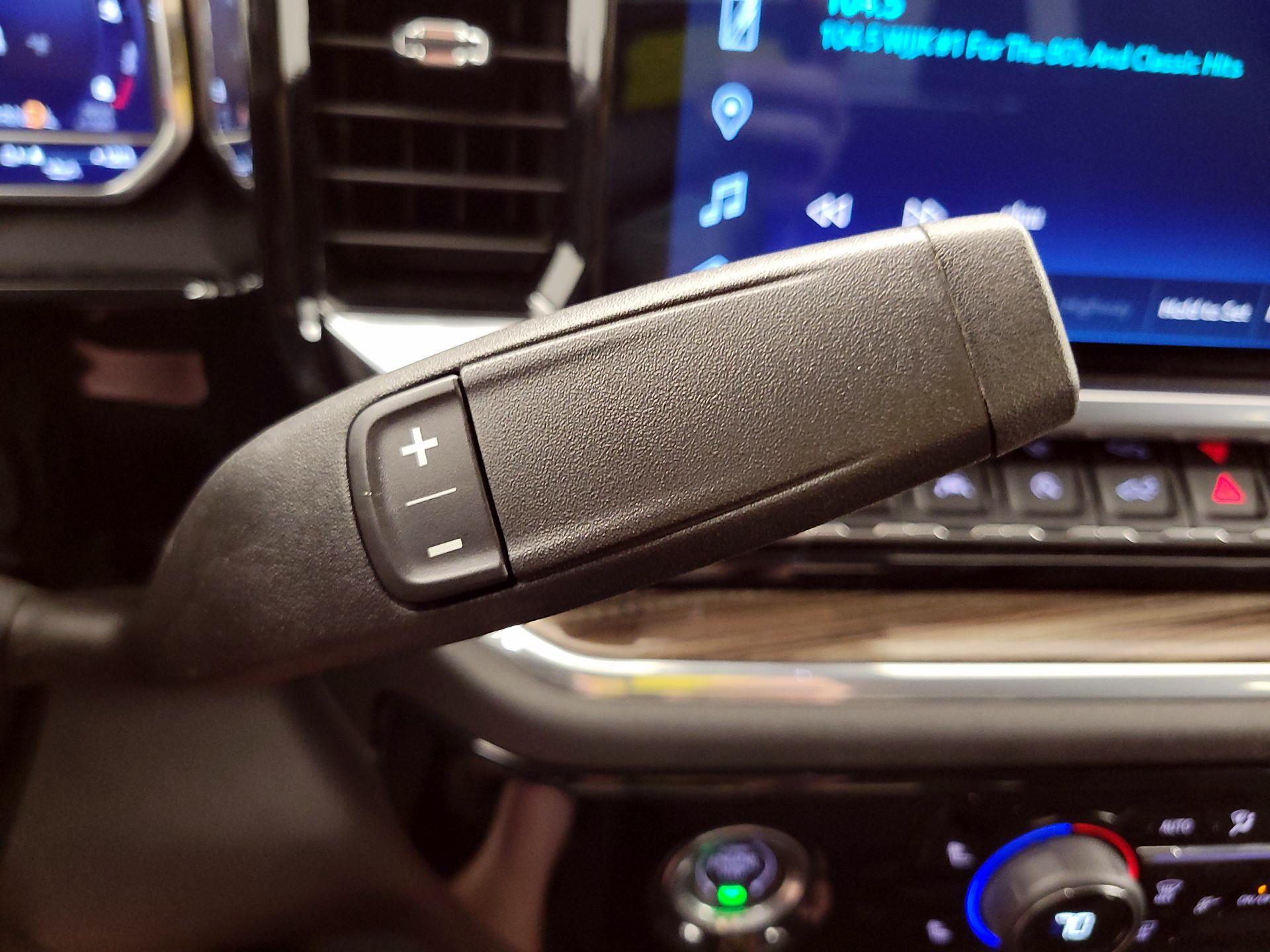 Thumbnail: 2023 Chevrolet Silverado 1500 - 17