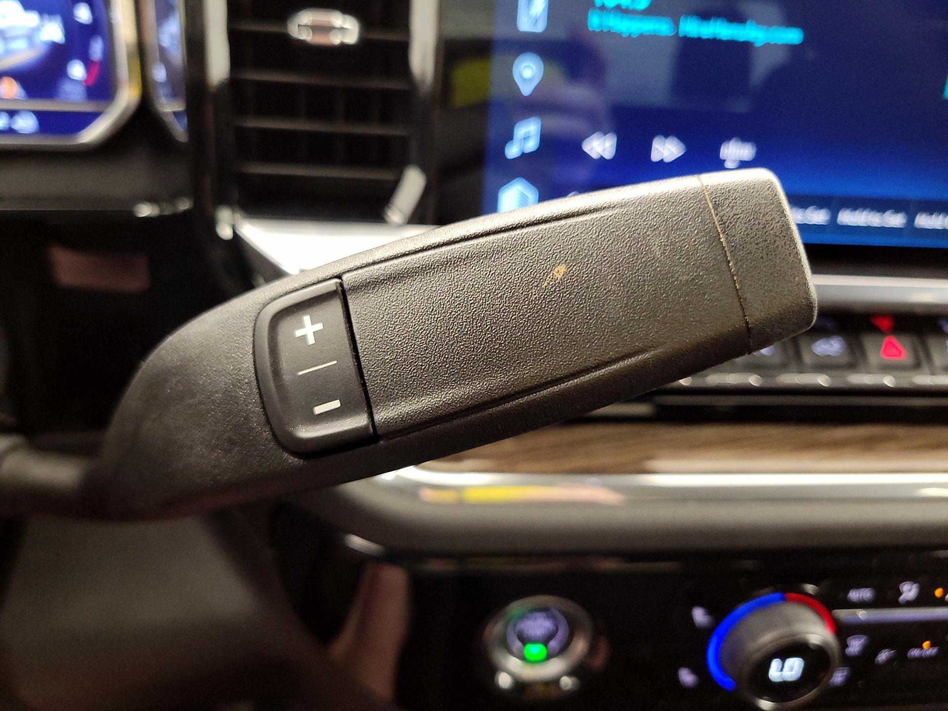 Thumbnail: 2023 Chevrolet Silverado 1500 - 17