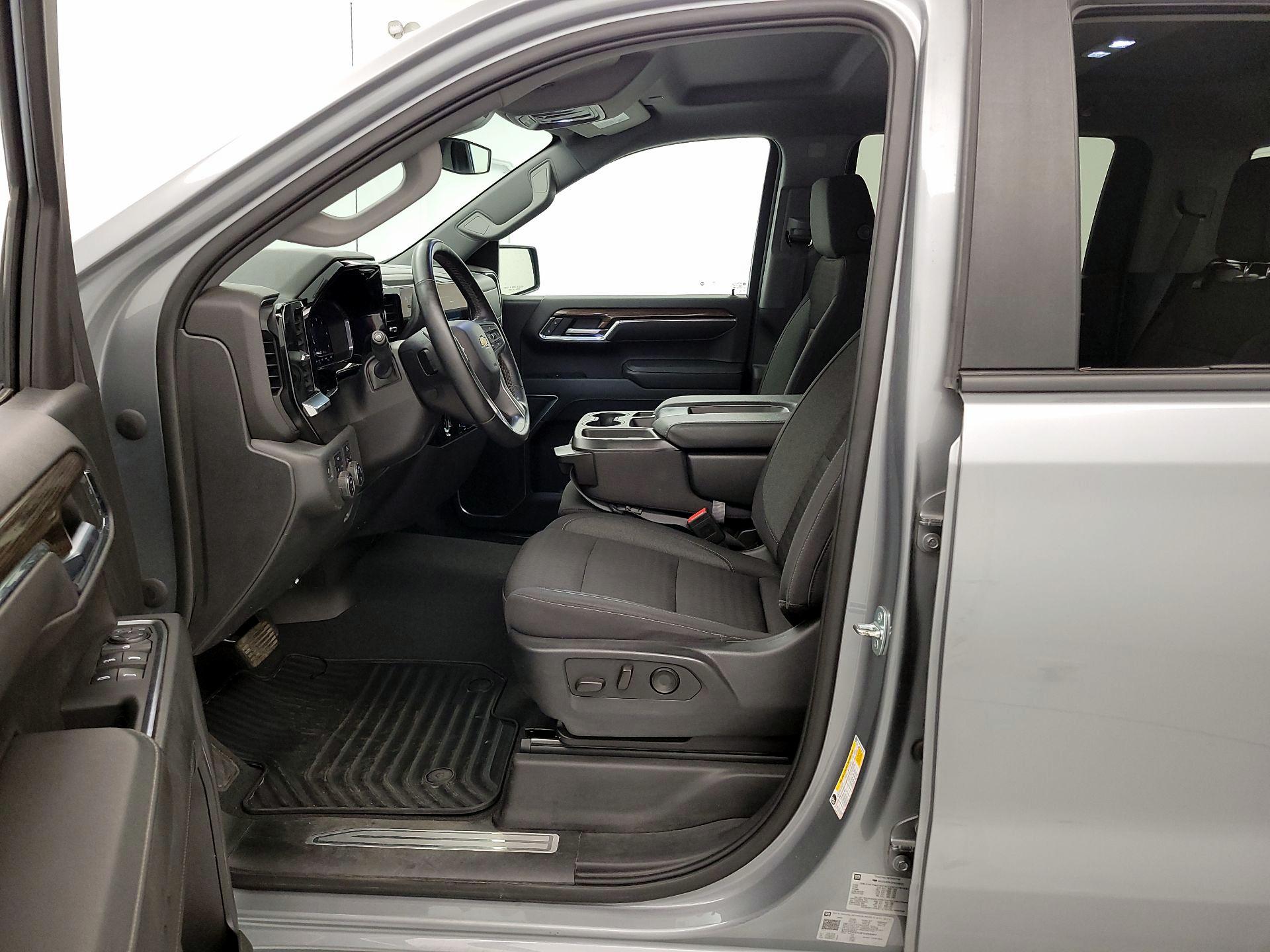 Thumbnail: 2023 Chevrolet Silverado 1500 - 11