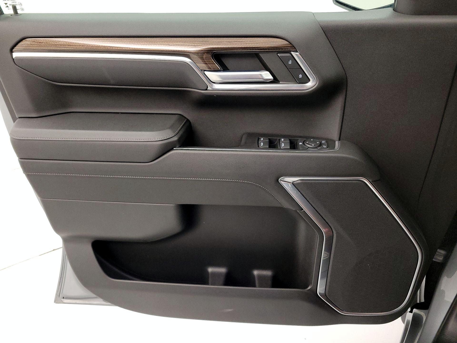 Thumbnail: 2023 Chevrolet Silverado 1500 - 12