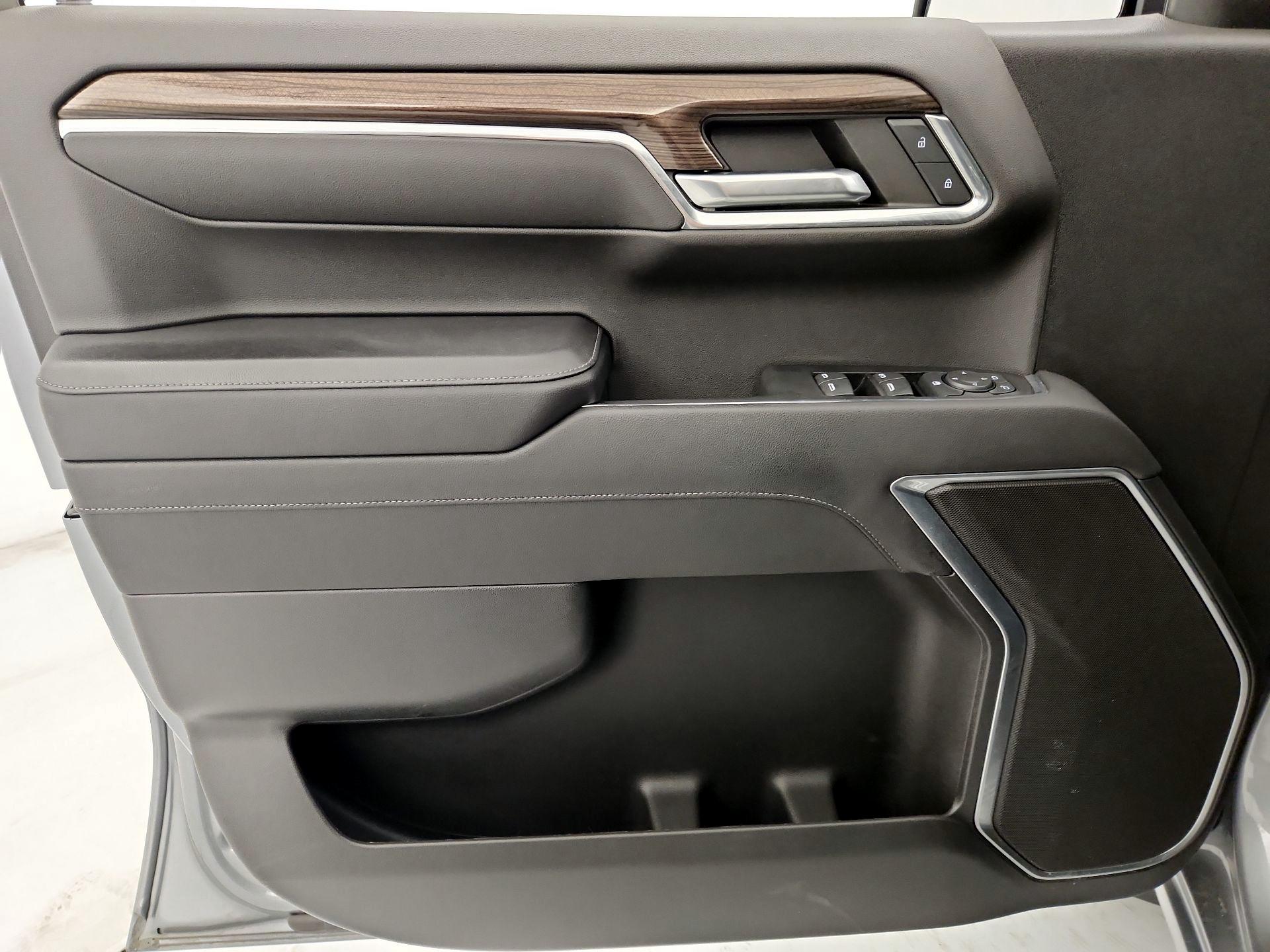 Thumbnail: 2023 Chevrolet Silverado 1500 - 12
