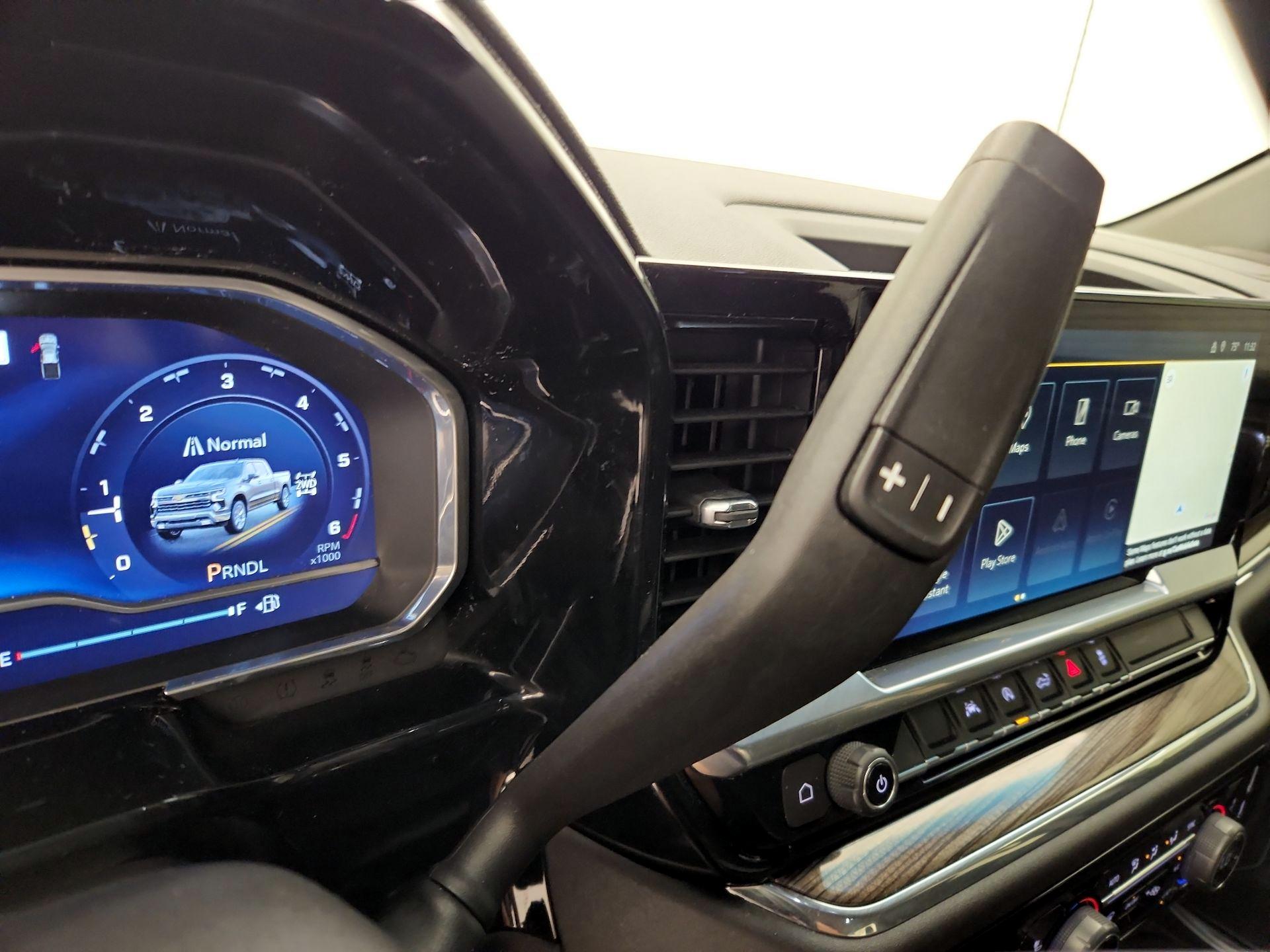 Thumbnail: 2023 Chevrolet Silverado 1500 - 17