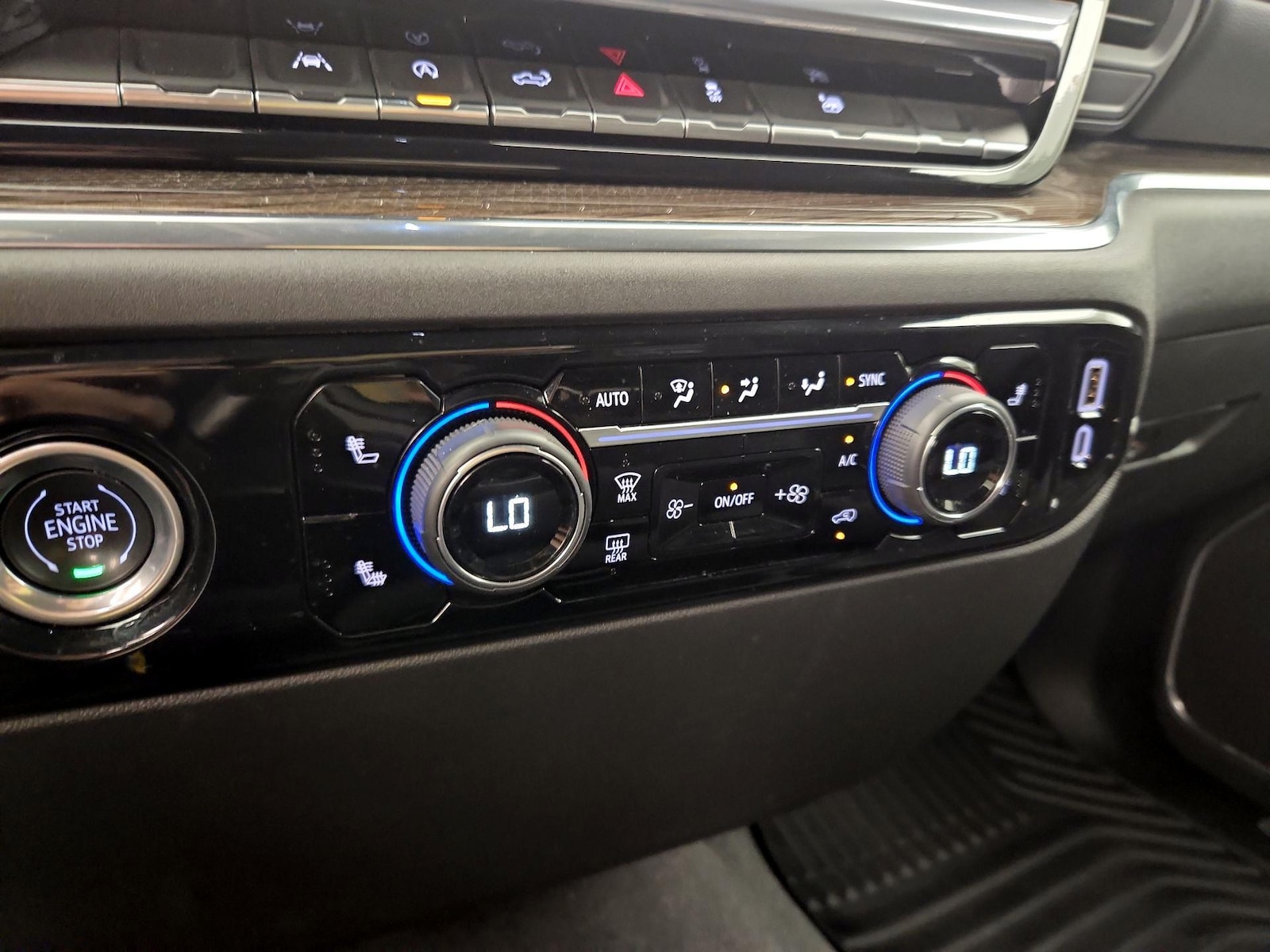 2023 Chevrolet Silverado 1500 LT - Photo 17
