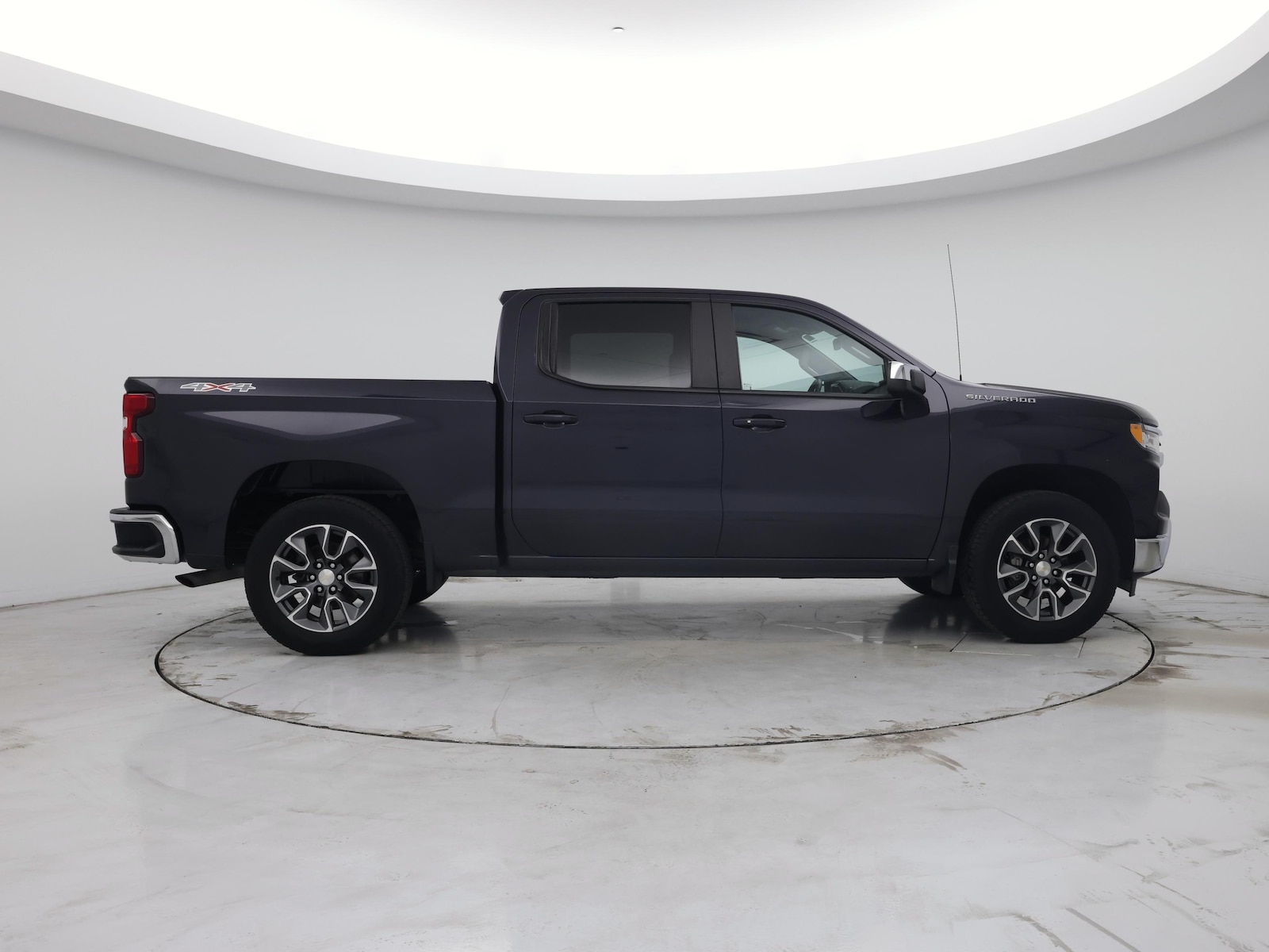 2023 Chevrolet Silverado 1500 LT - Photo 8