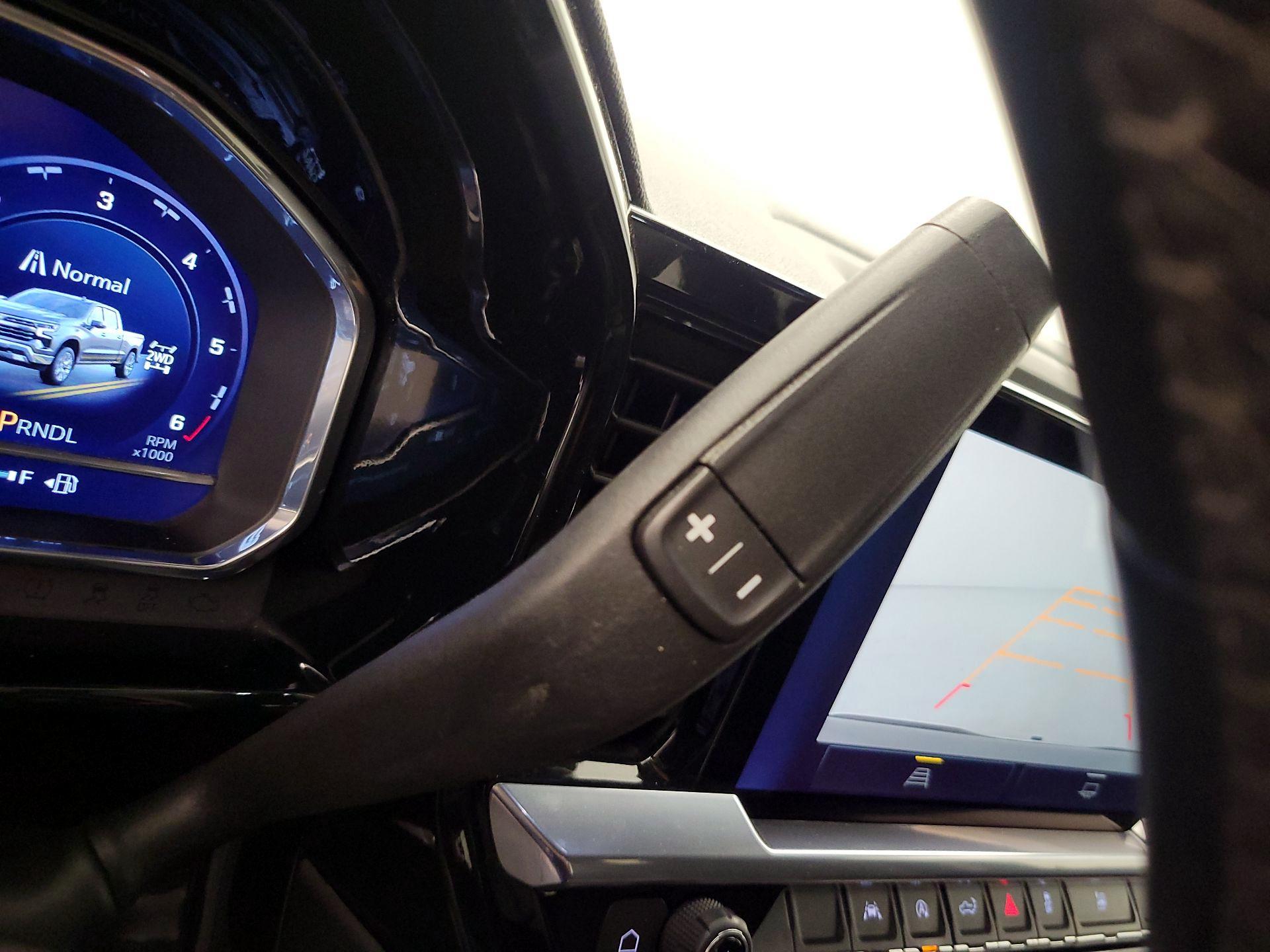 Thumbnail: 2023 Chevrolet Silverado 1500 - 17