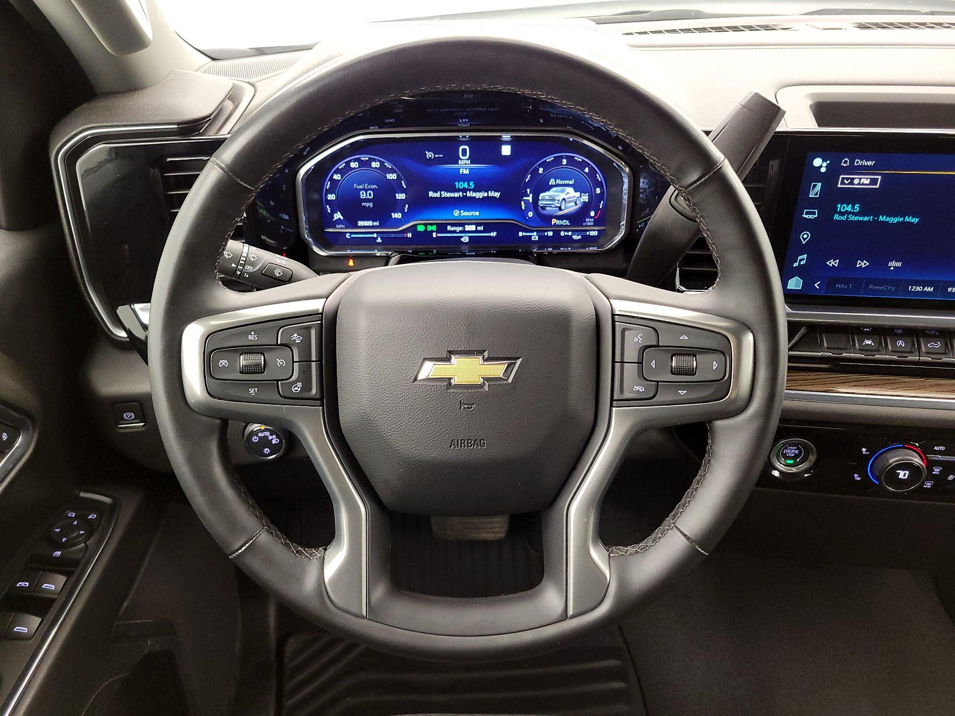 Thumbnail: 2023 Chevrolet Silverado 1500 - 10