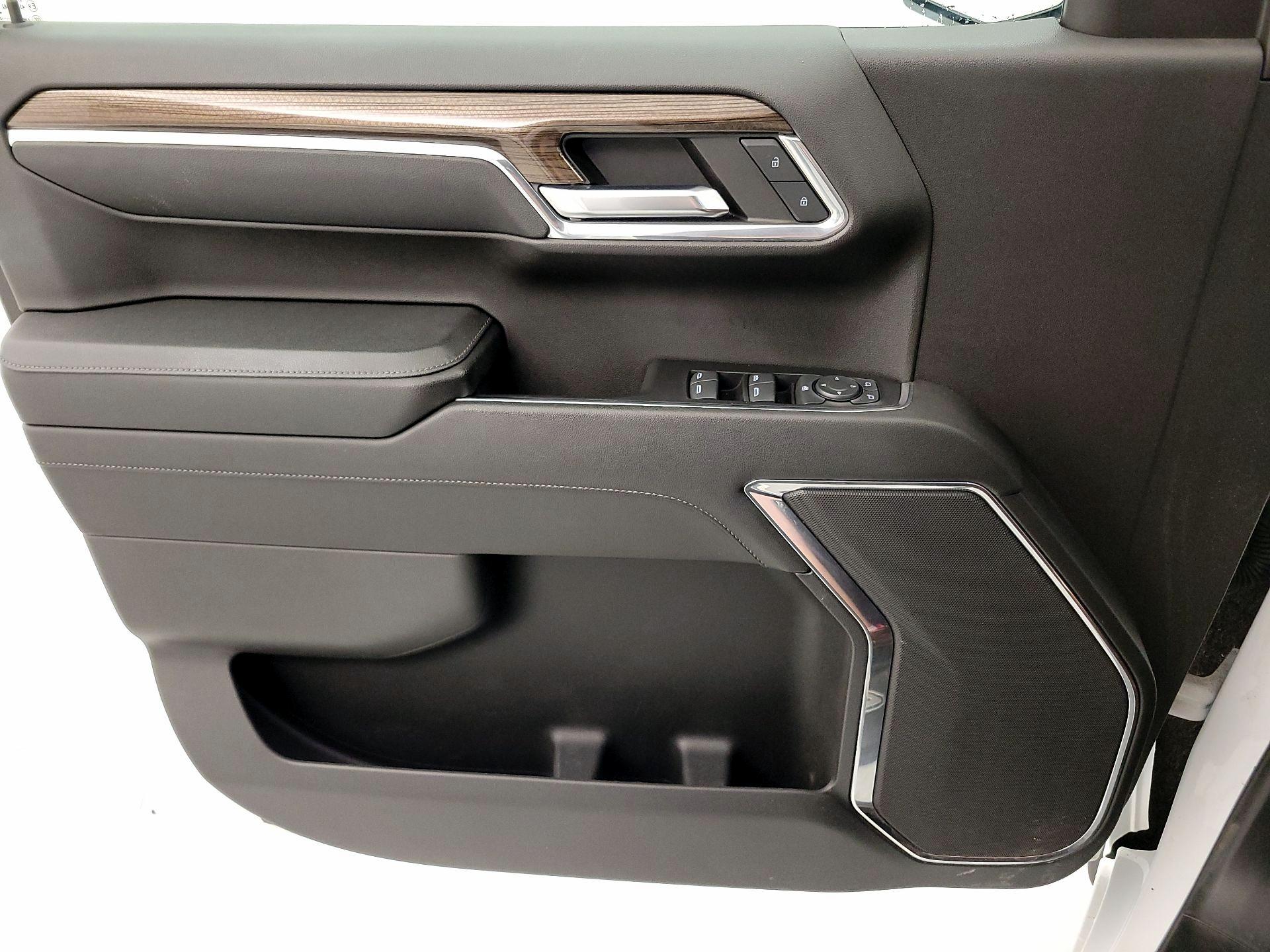 Thumbnail: 2023 Chevrolet Silverado 1500 - 12