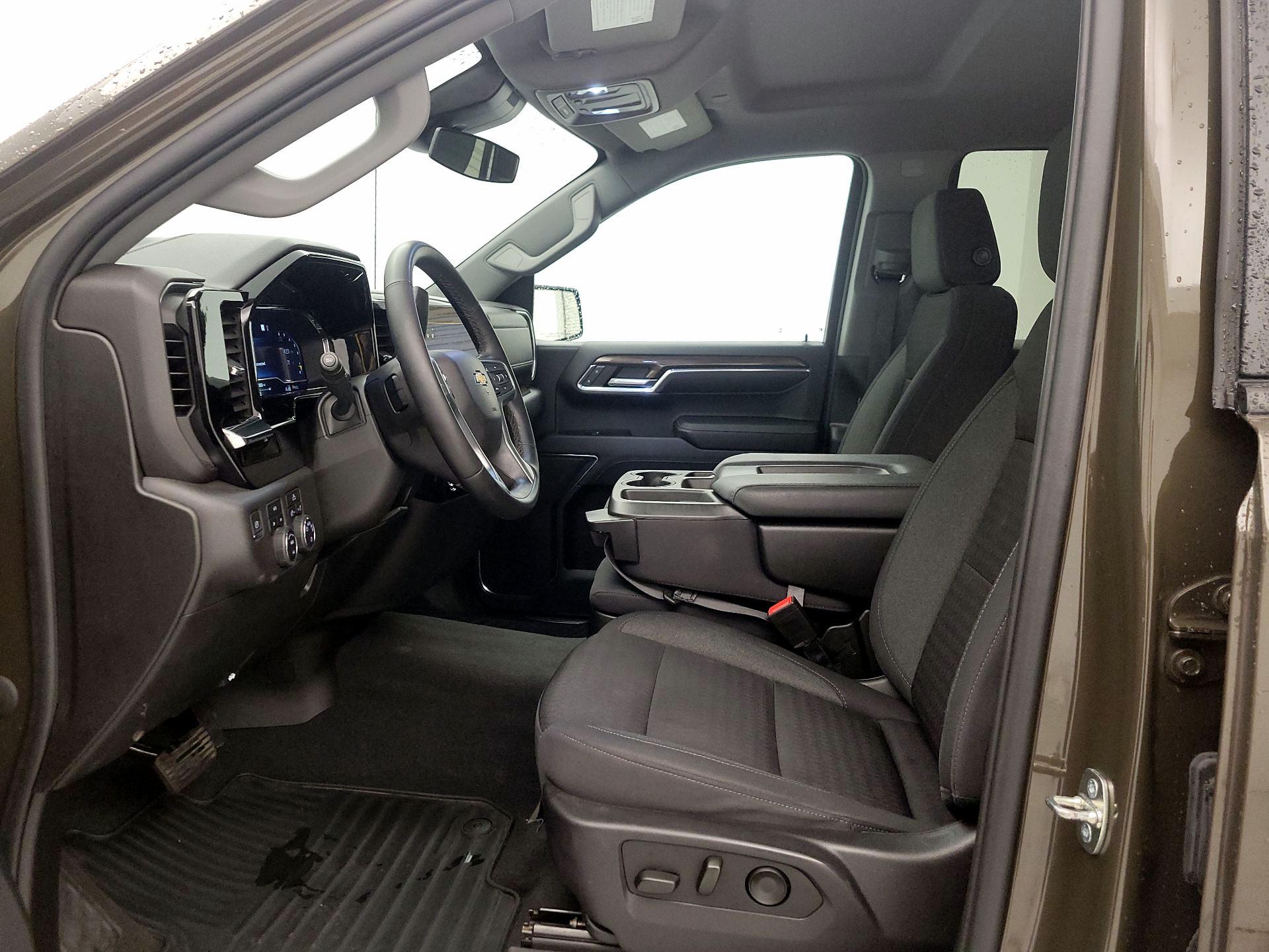Thumbnail: 2023 Chevrolet Silverado 1500 - 11
