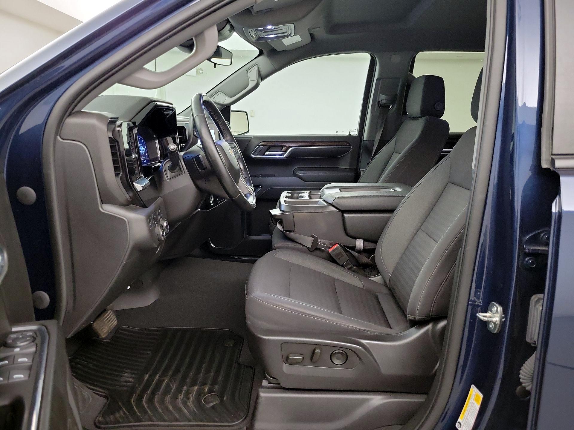 Thumbnail: 2023 Chevrolet Silverado 1500 - 11