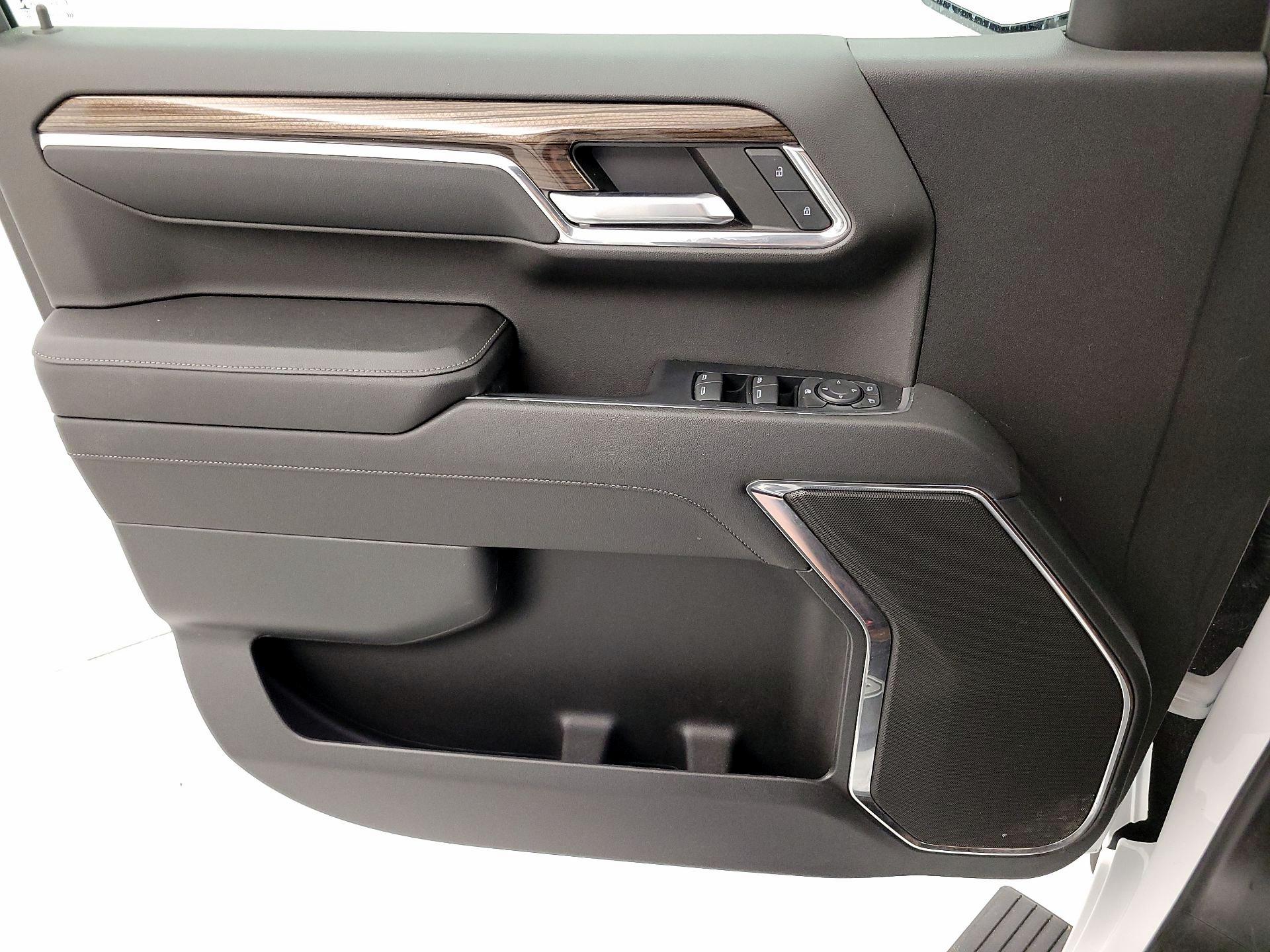 Thumbnail: 2023 Chevrolet Silverado 1500 - 12