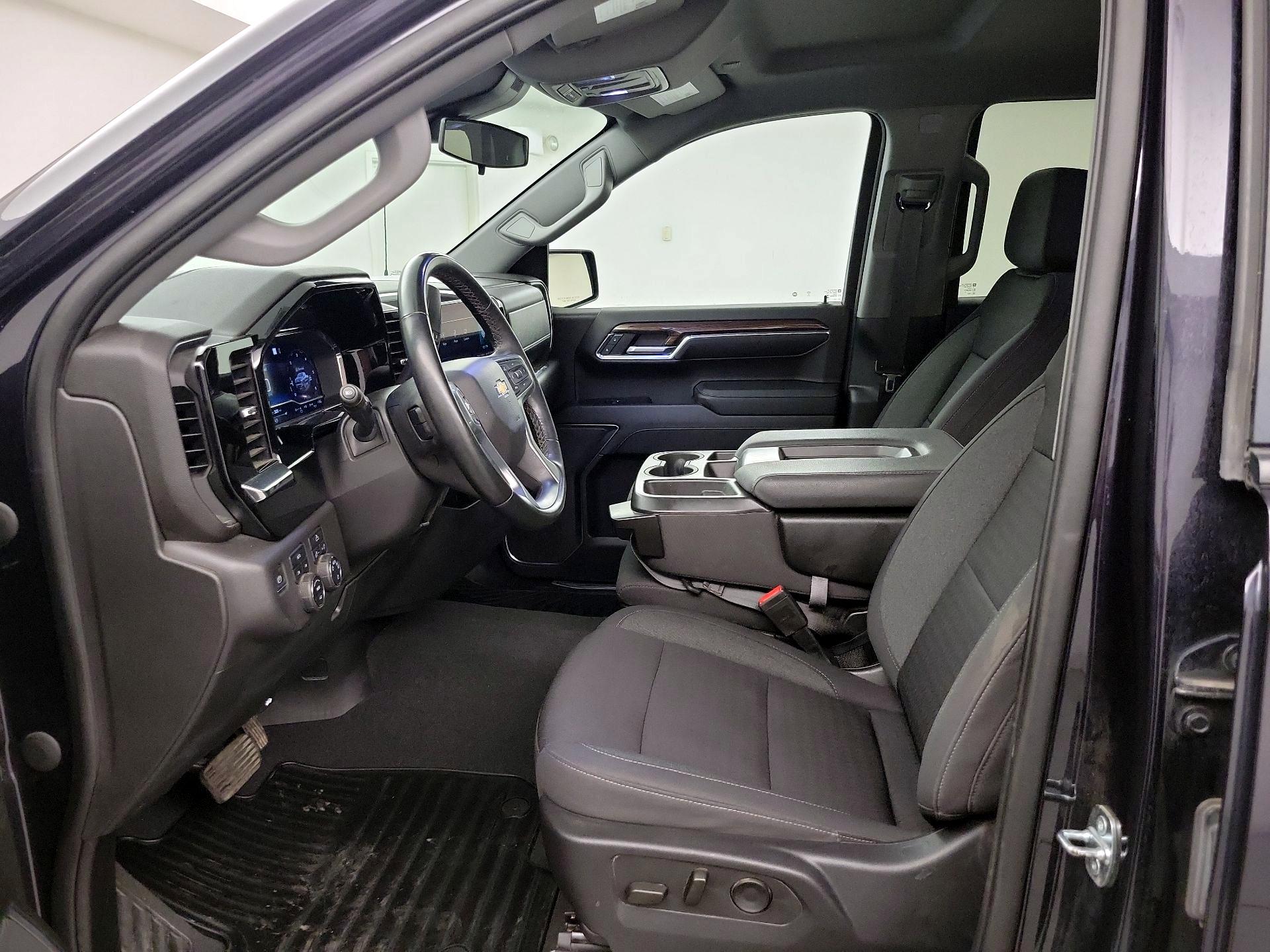 Thumbnail: 2023 Chevrolet Silverado 1500 - 11