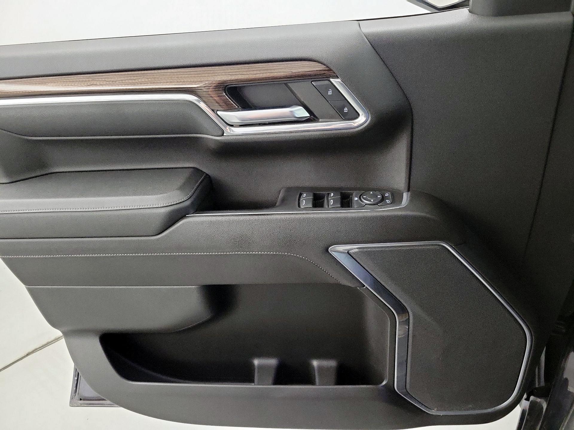 Thumbnail: 2023 Chevrolet Silverado 1500 - 12