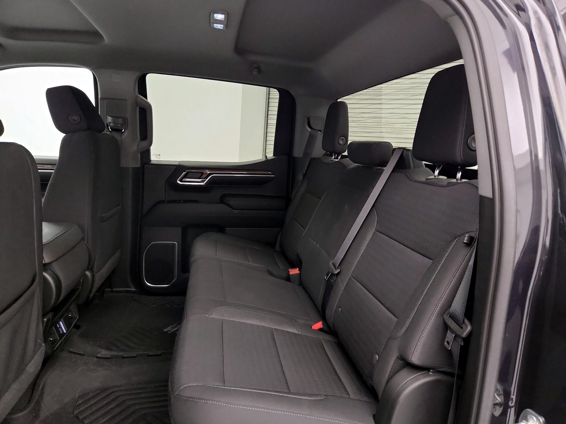 Thumbnail: 2022 Chevrolet Silverado 1500 - 19