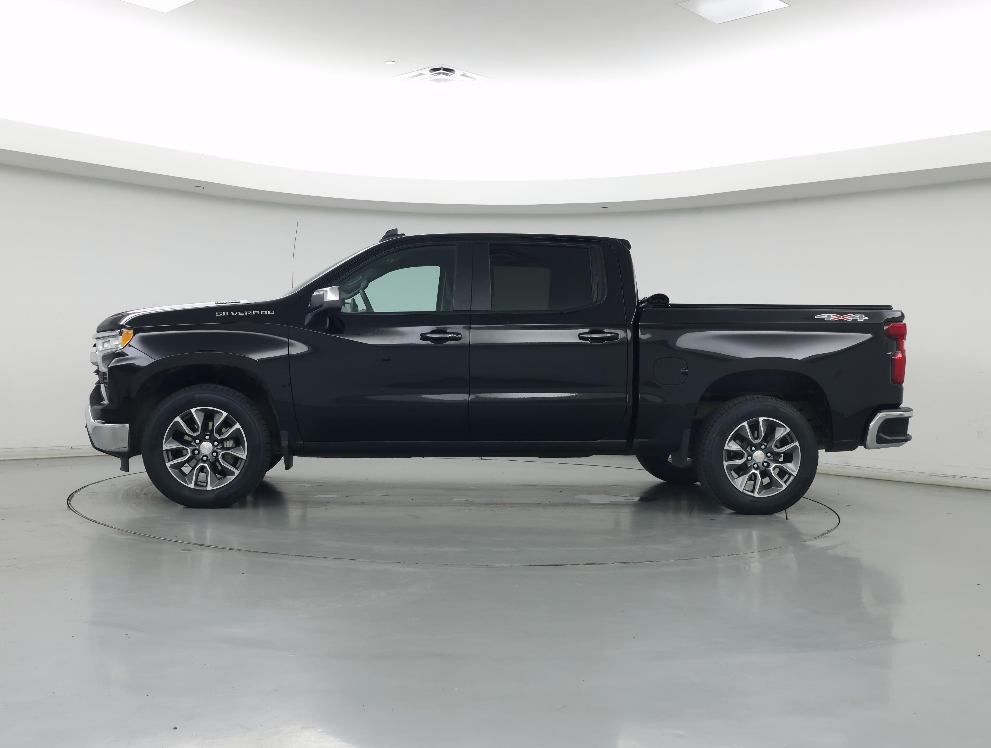 Thumbnail: 2024 Chevrolet Silverado 1500 - 3