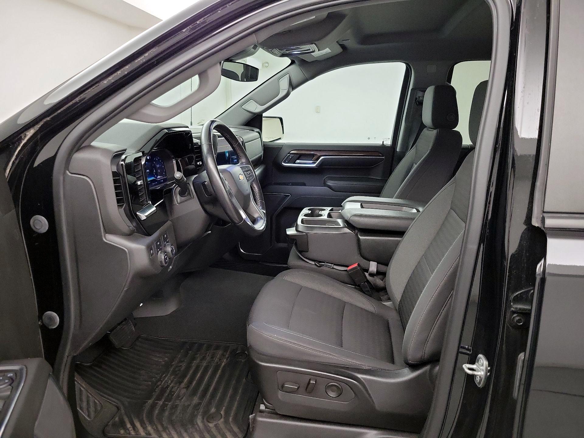Thumbnail: 2022 Chevrolet Silverado 1500 - 11