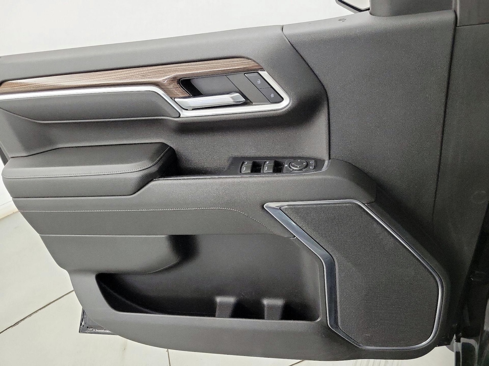2022 Chevrolet Silverado 1500 LT - Photo 13